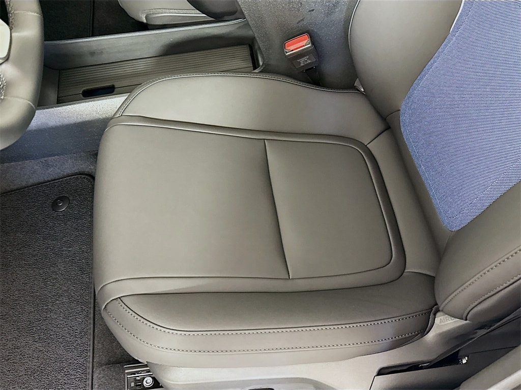 2026 Volvo EX30 Plus - Photo 19