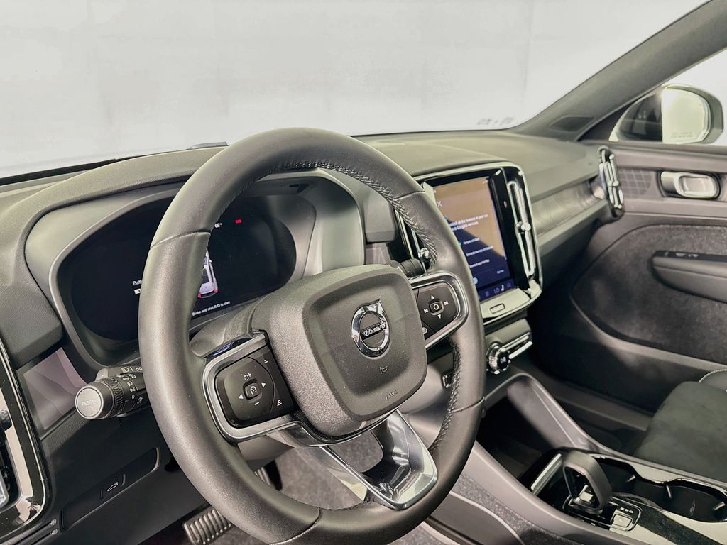 Certified 2023 Volvo XC40 Recharge Pure Electric Twin Plus SUV