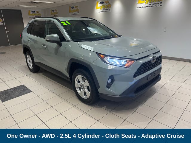 2021 Toyota RAV4 XLE