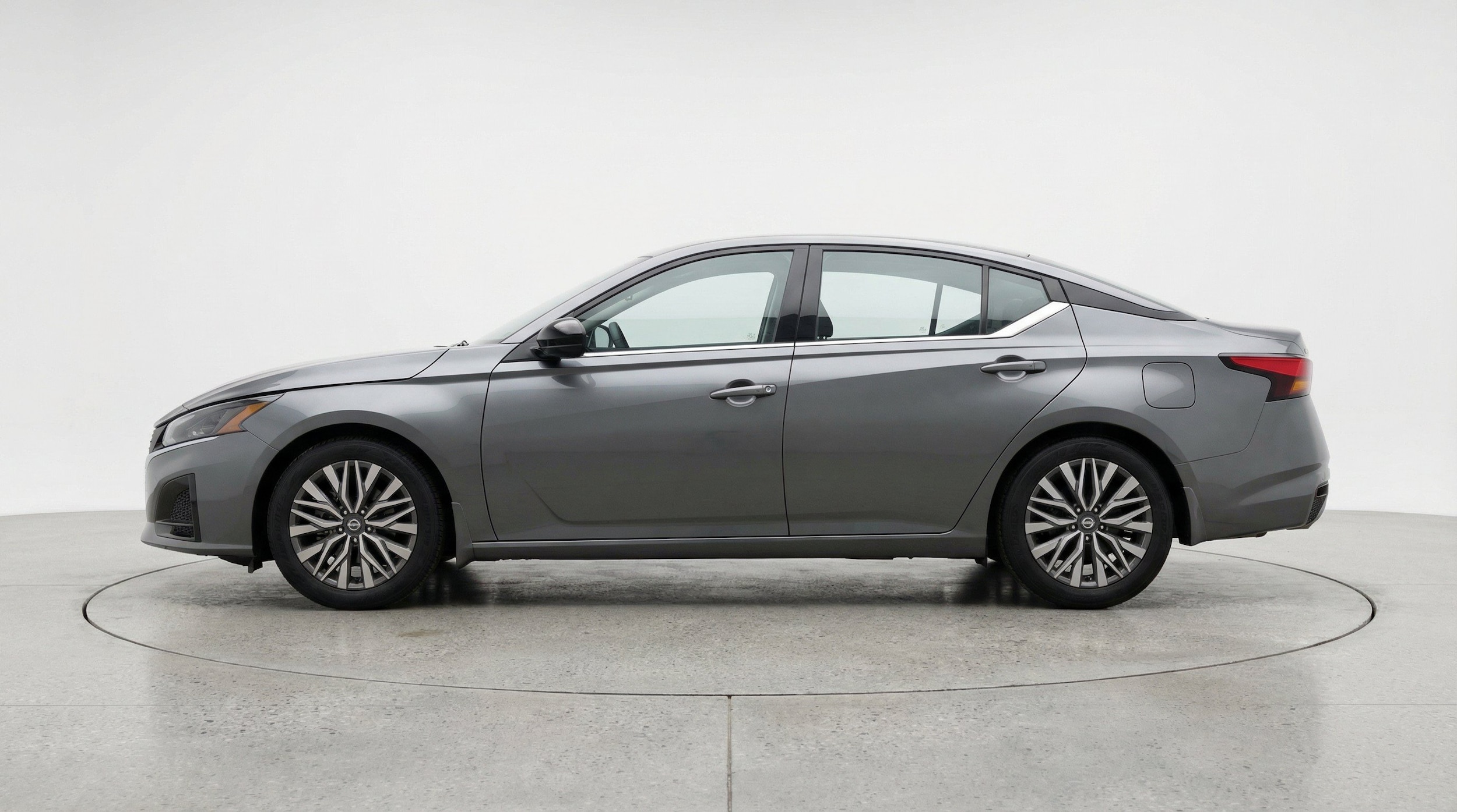Thumbnail: 2025 Nissan Altima - 5