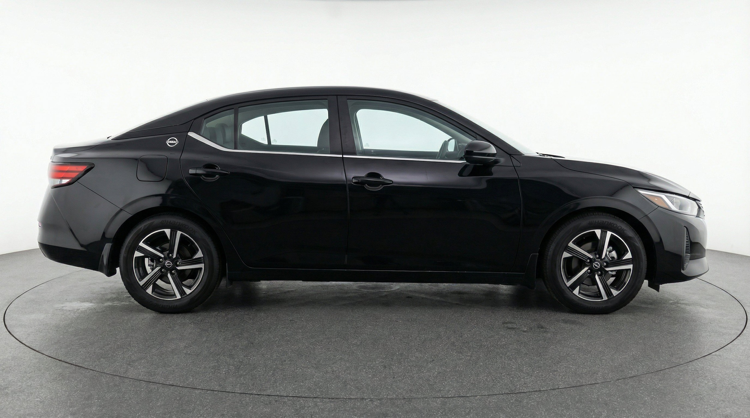 Thumbnail: 2025 Nissan Sentra - 10