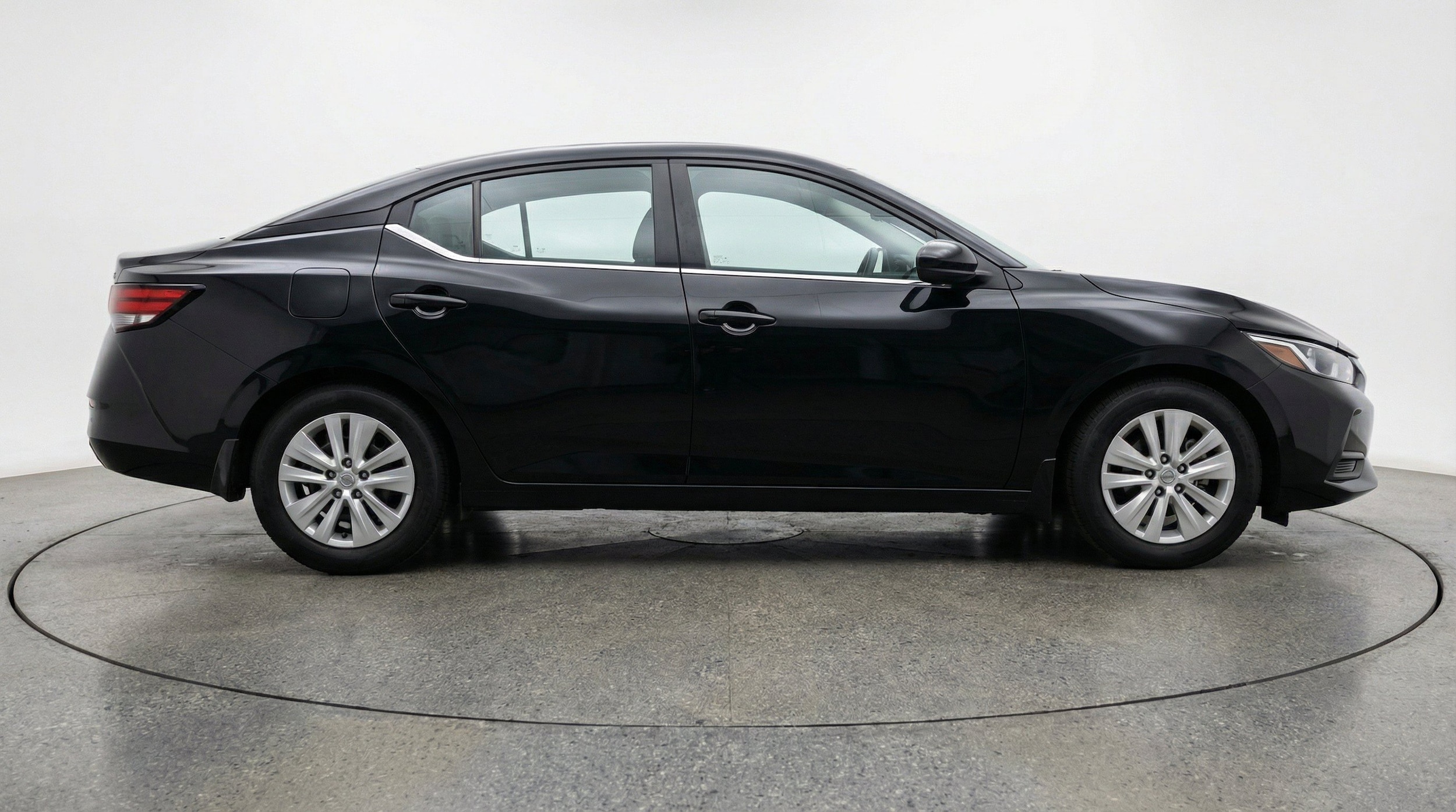 Thumbnail: 2025 Nissan Sentra - 10