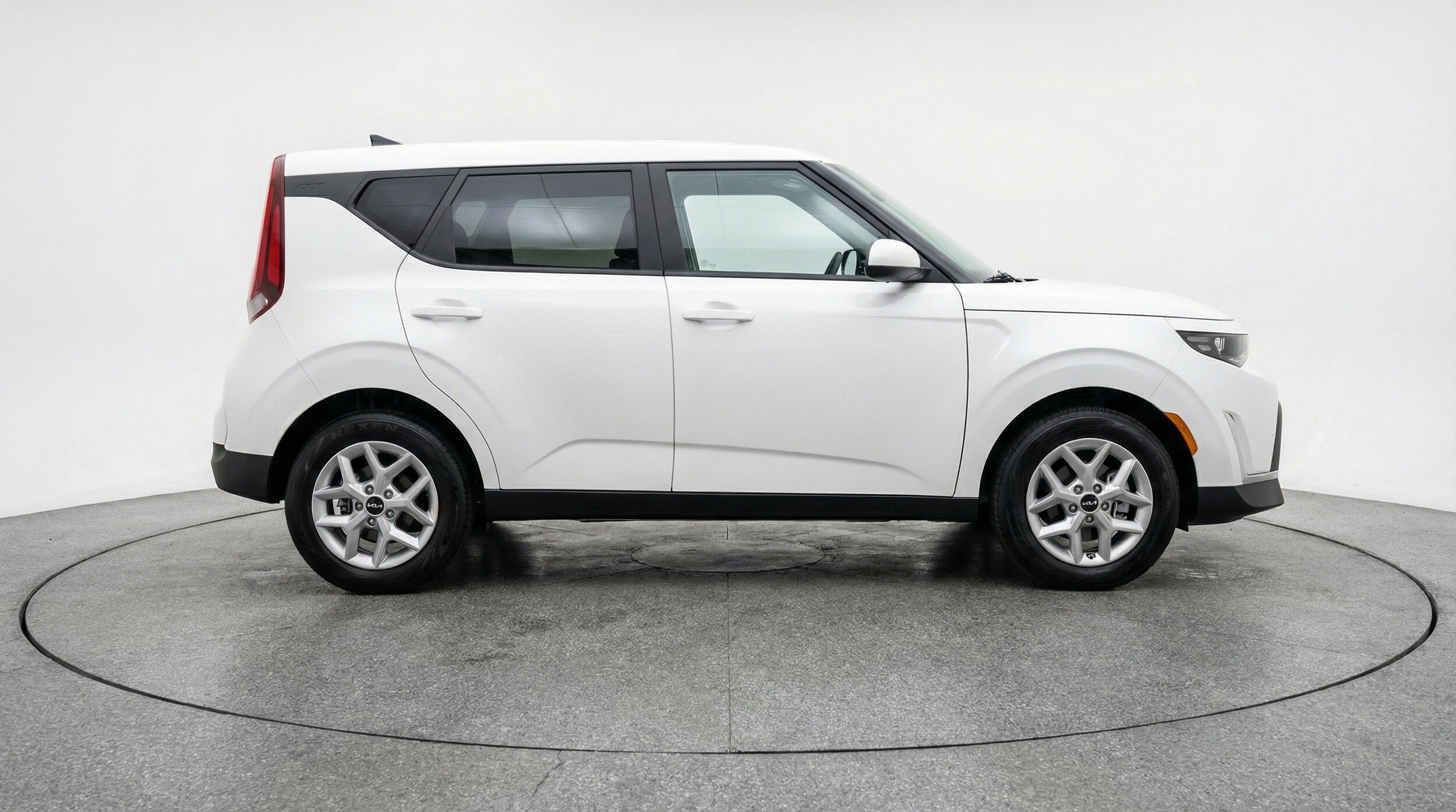 Thumbnail: 2025 Kia Soul - 10