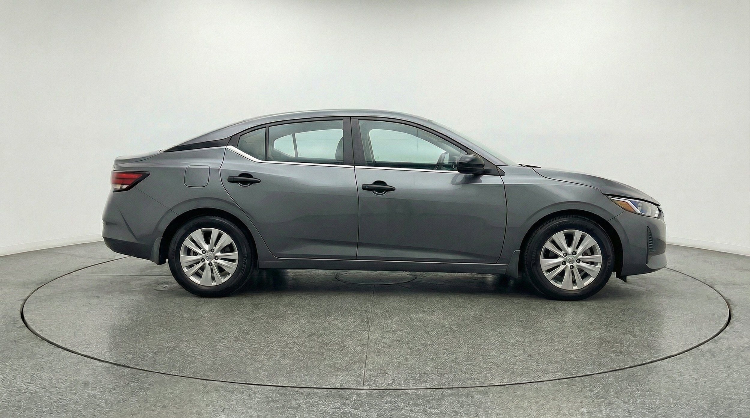 Thumbnail: 2025 Nissan Sentra - 10