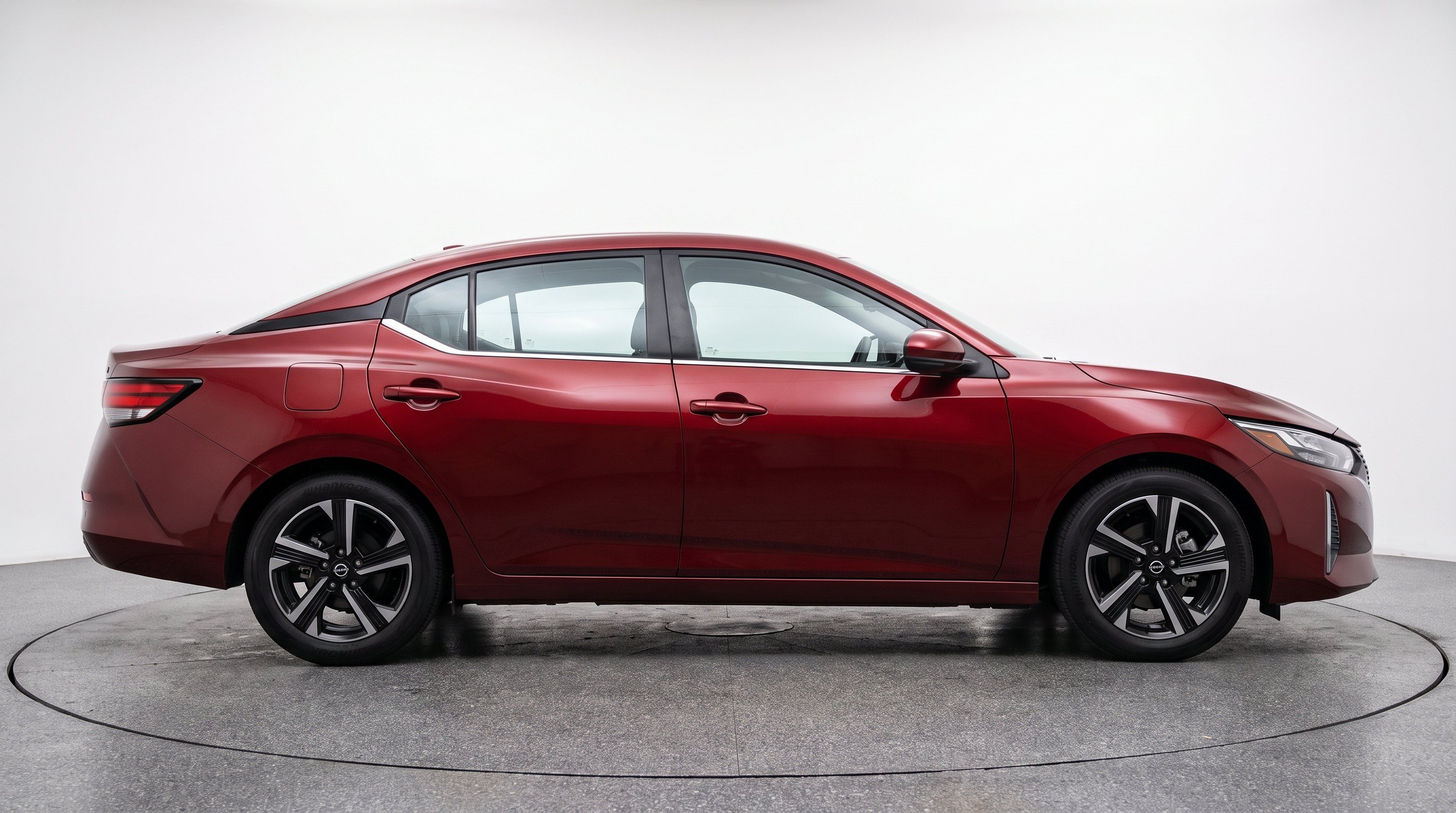 Thumbnail: 2025 Nissan Sentra - 10