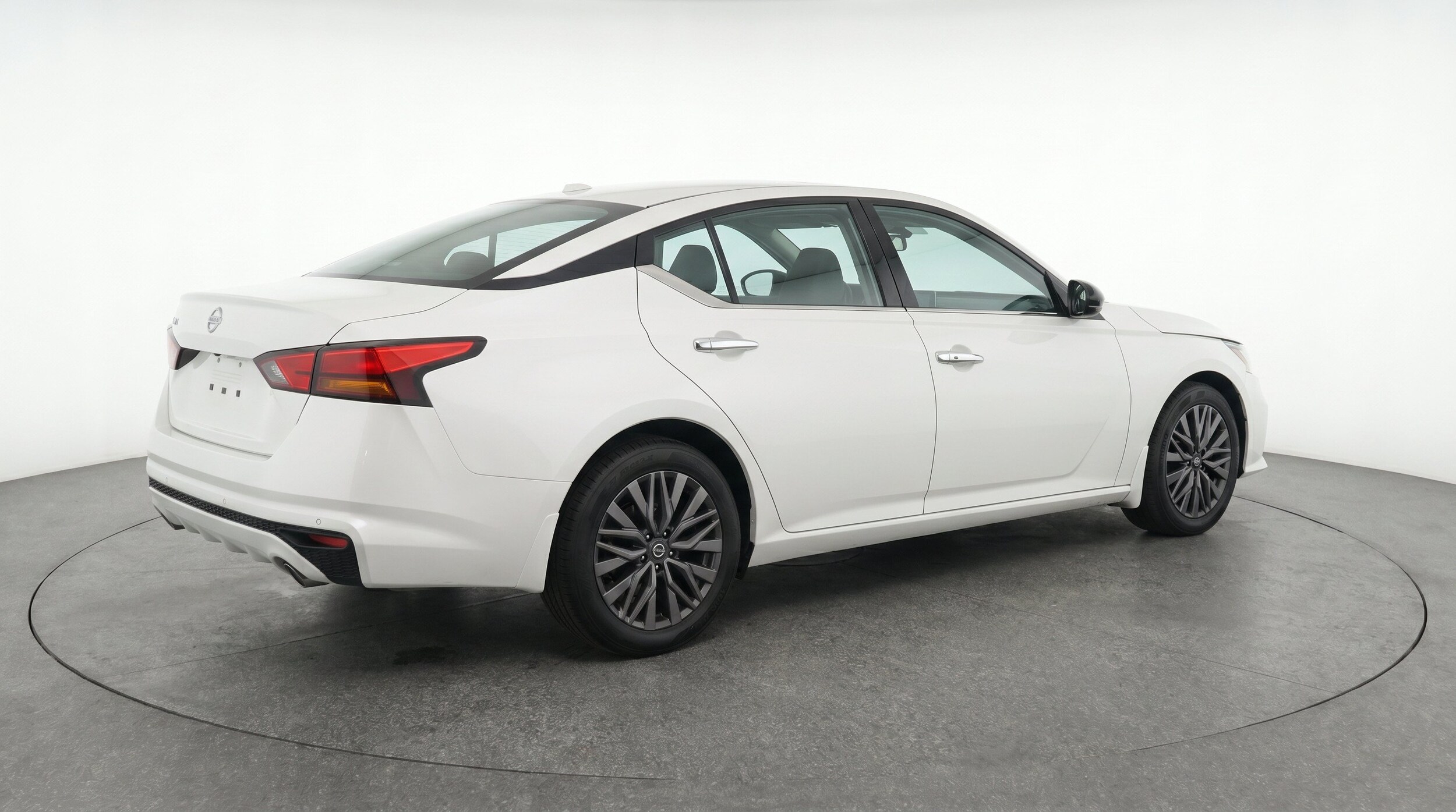 Thumbnail: 2025 Nissan Altima - 9