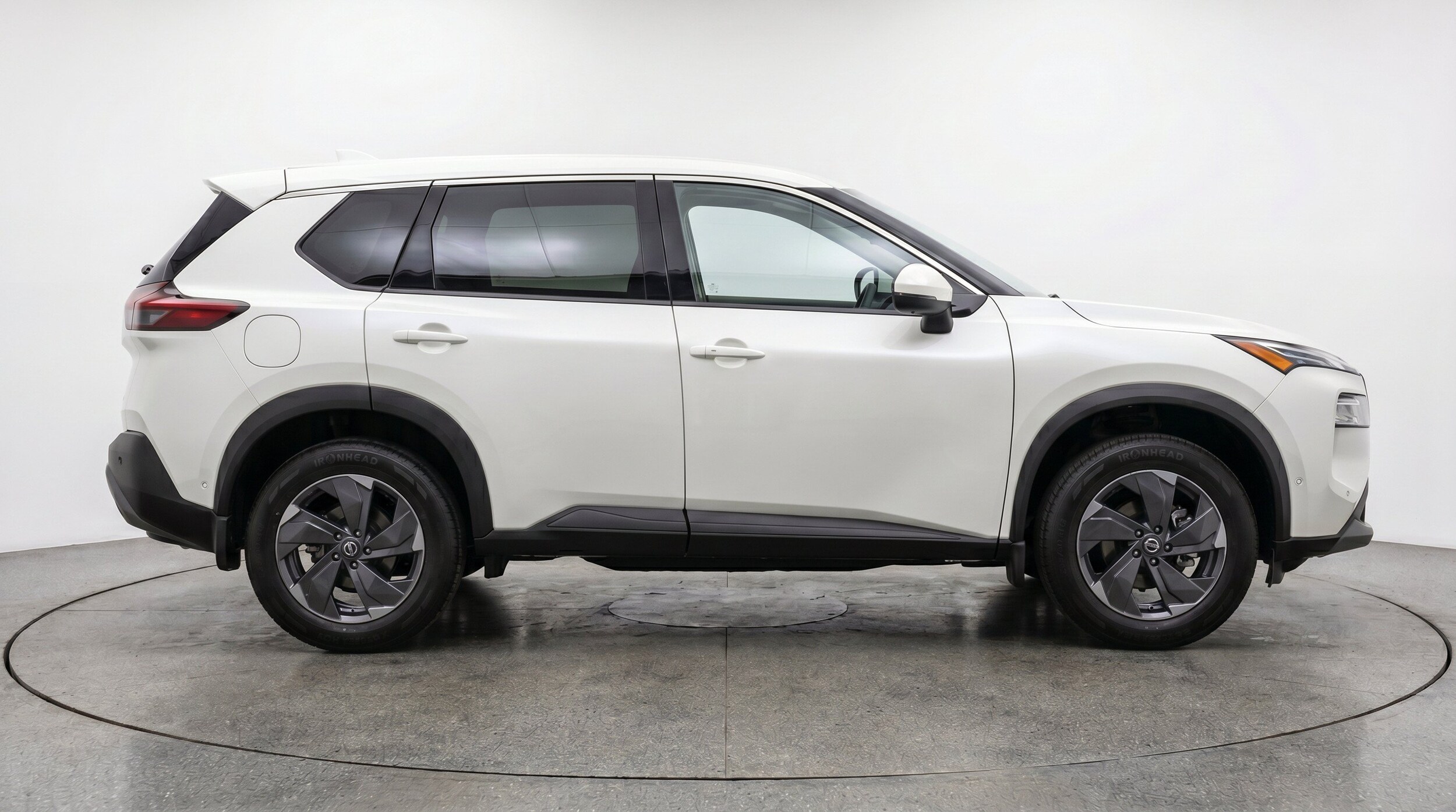 Thumbnail: 2025 Nissan Rogue - 10