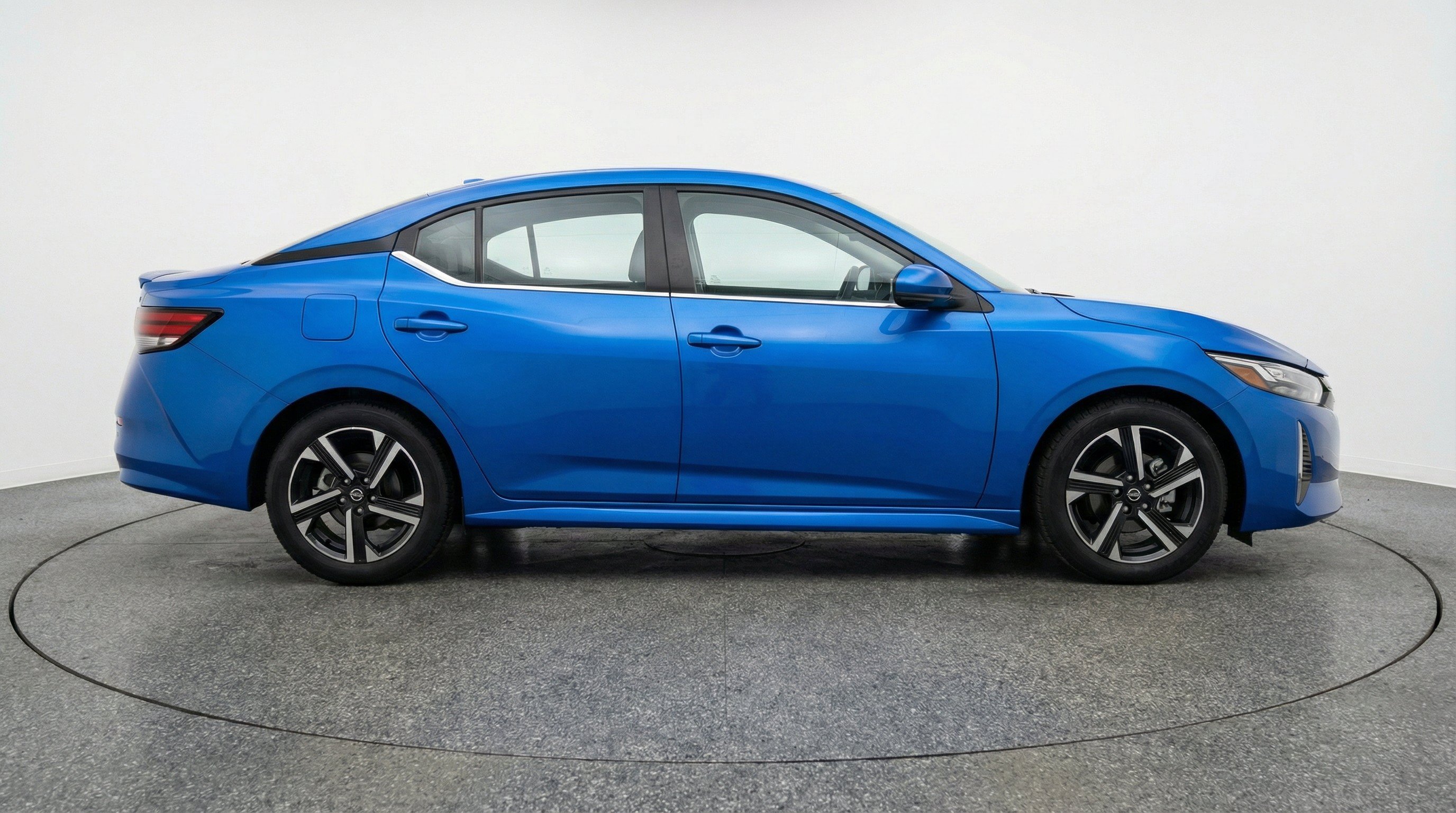 Thumbnail: 2025 Nissan Sentra - 10