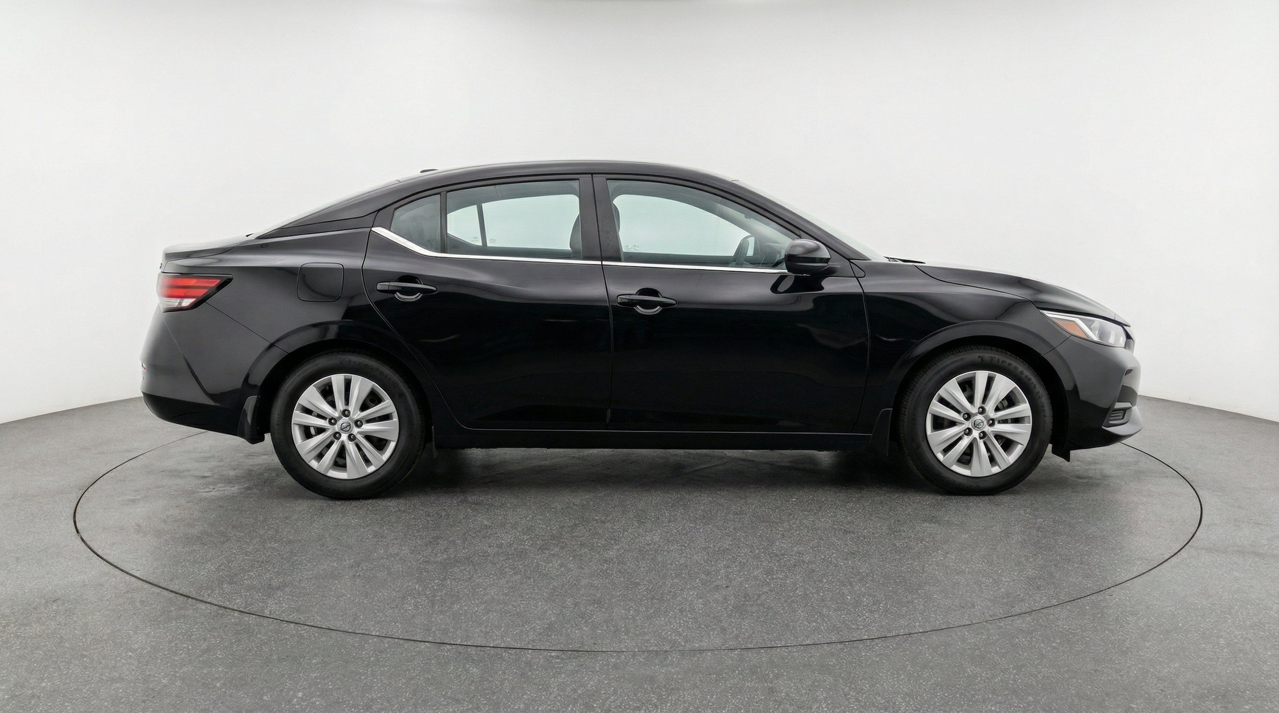 Thumbnail: 2025 Nissan Sentra - 10