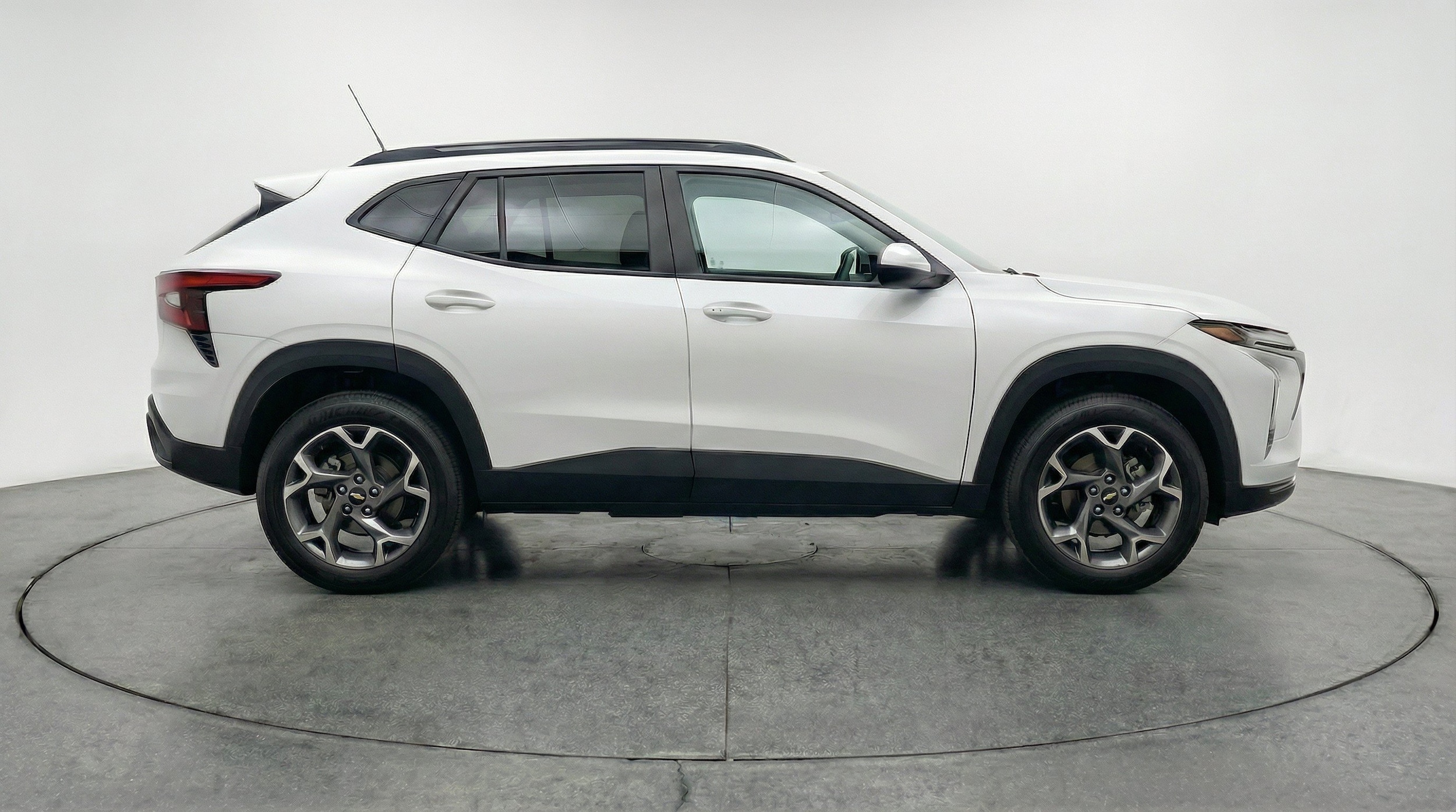 Thumbnail: 2025 Chevrolet Trax - 10