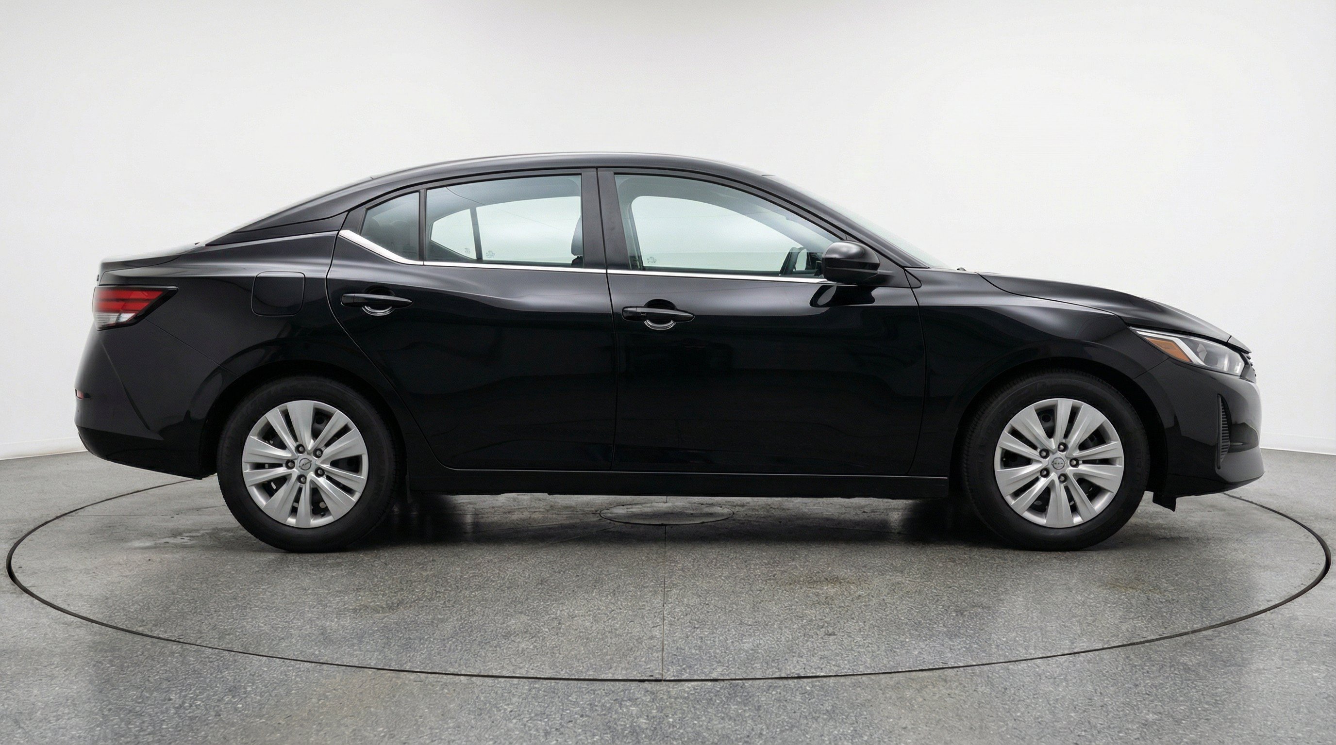 Thumbnail: 2025 Nissan Sentra - 10