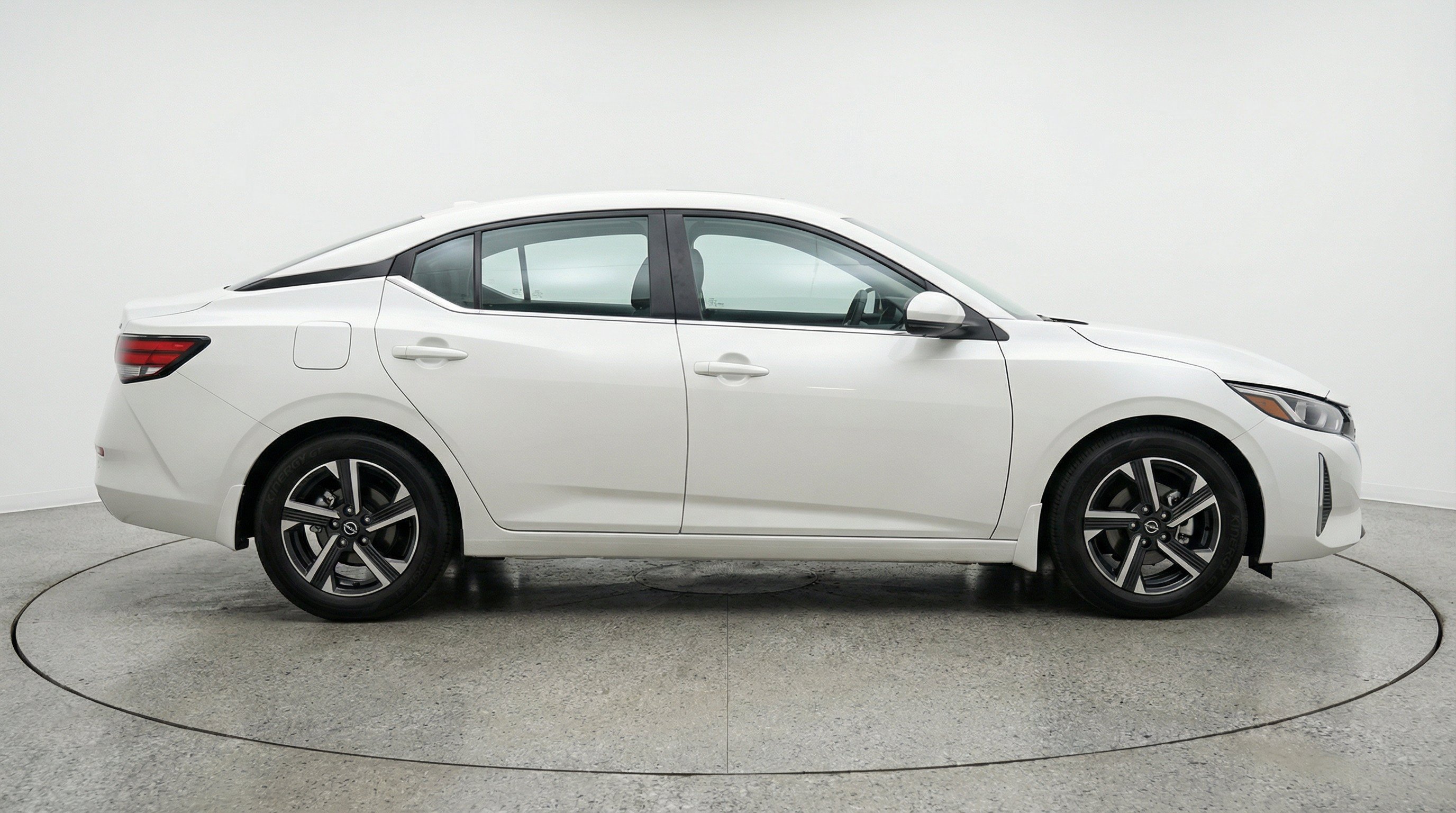 Thumbnail: 2025 Nissan Sentra - 10
