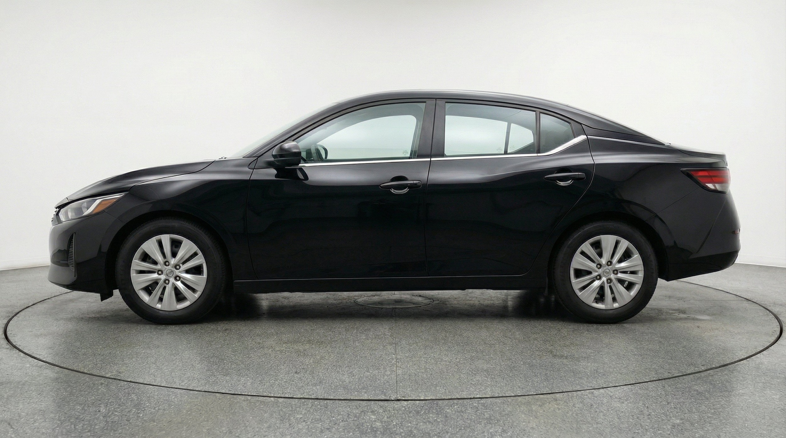 Thumbnail: 2025 Nissan Sentra - 5
