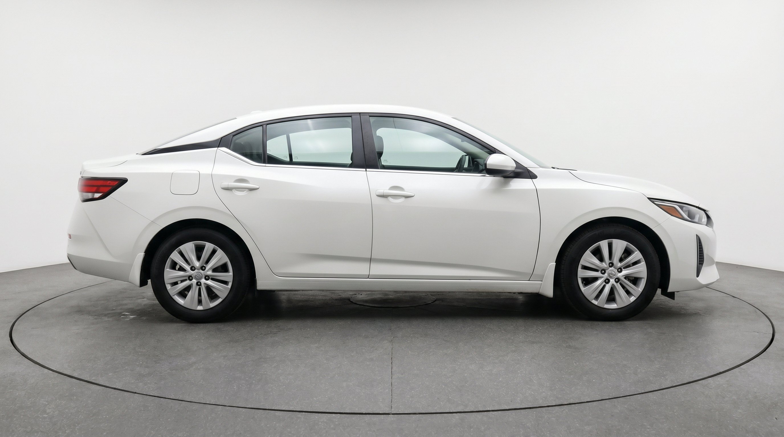 Thumbnail: 2025 Nissan Sentra - 10