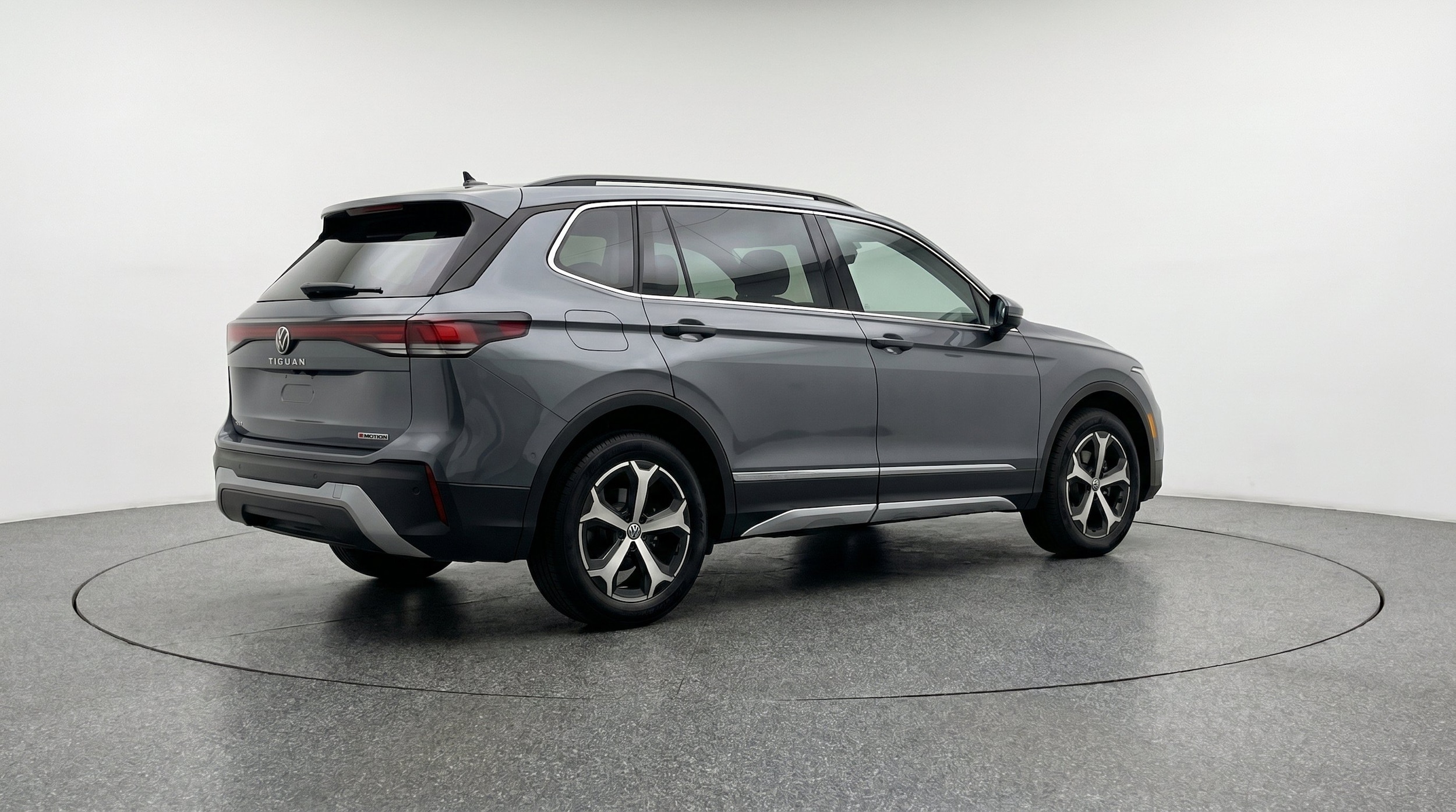 Thumbnail: 2026 Volkswagen Tiguan - 9
