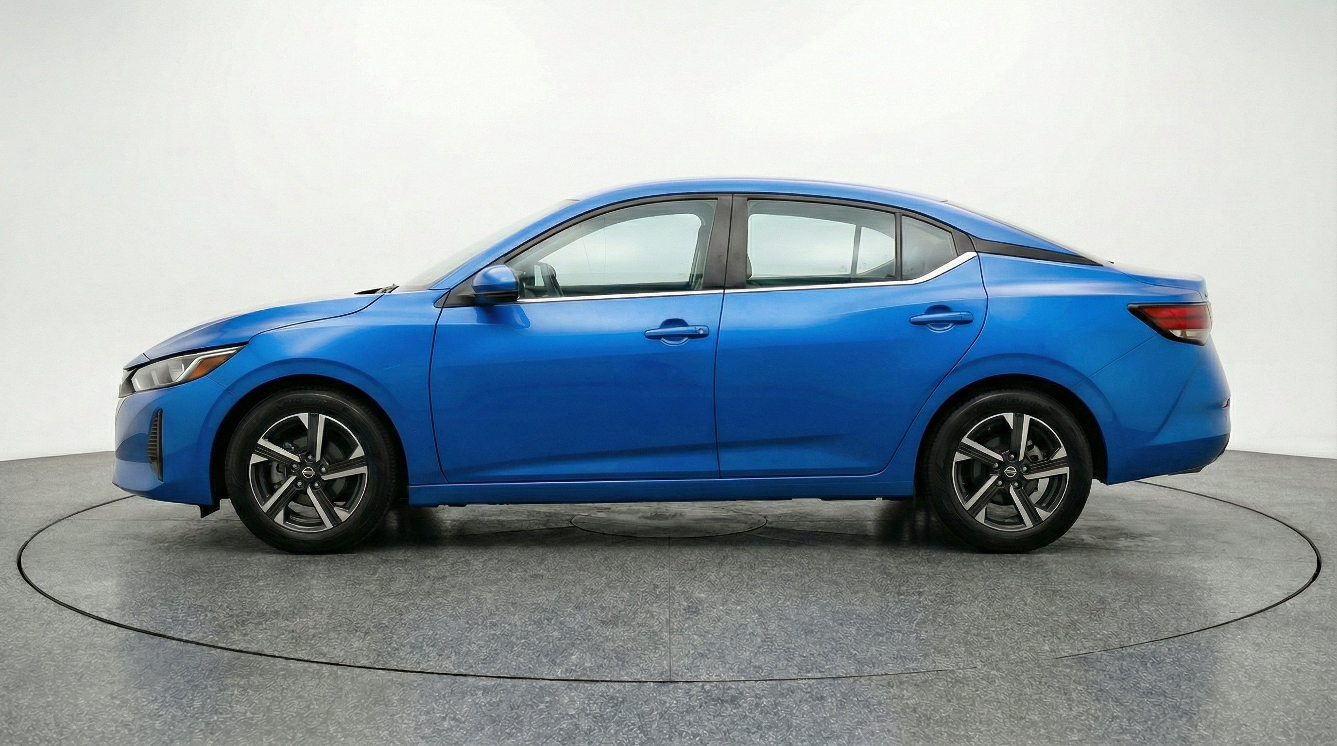 Thumbnail: 2025 Nissan Sentra - 5
