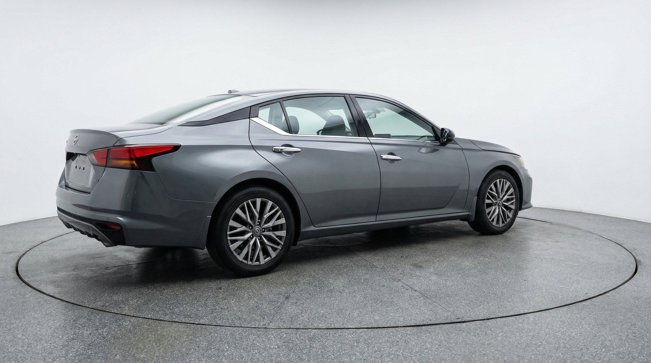 Thumbnail: 2025 Nissan Altima - 9
