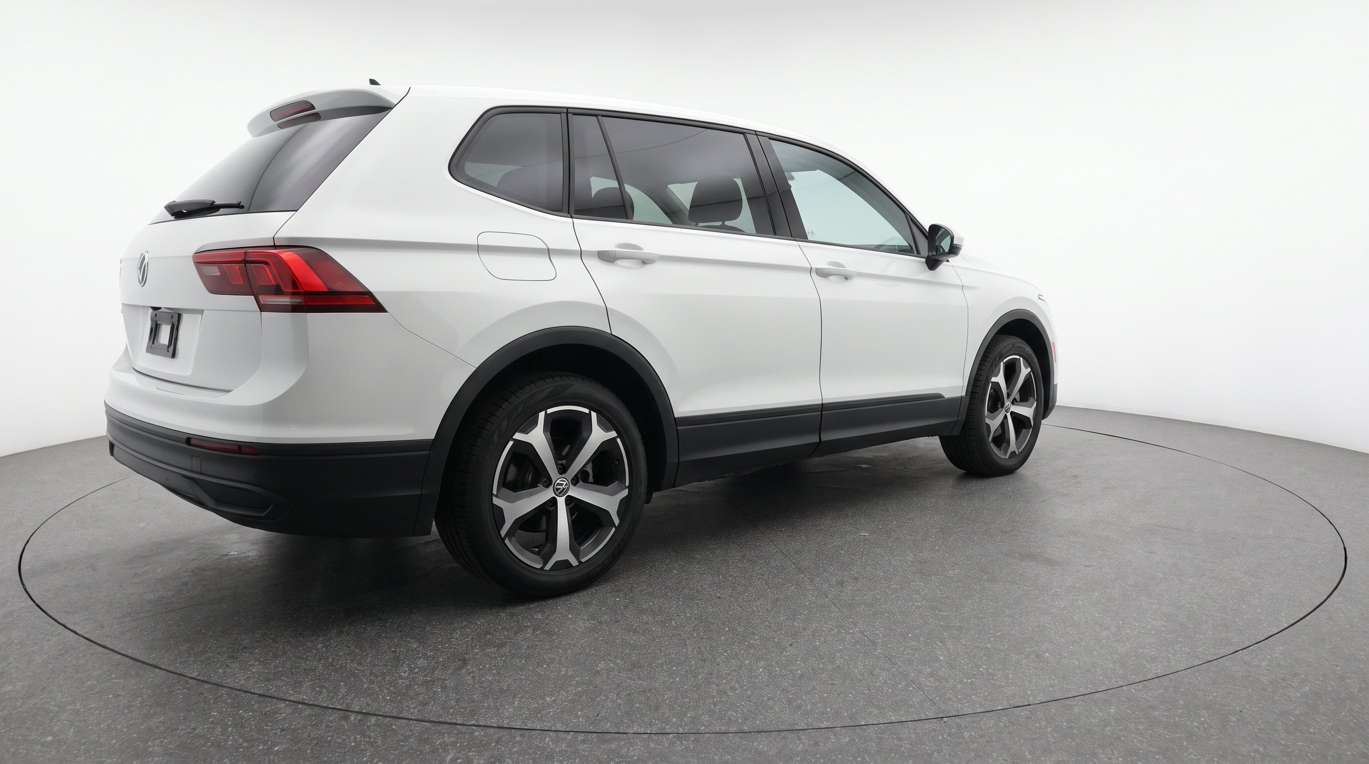 Thumbnail: 2026 Volkswagen Tiguan - 9