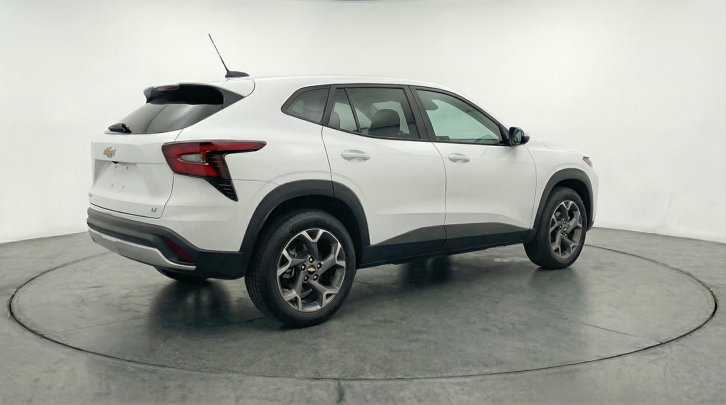 Thumbnail: 2025 Chevrolet Trax - 9