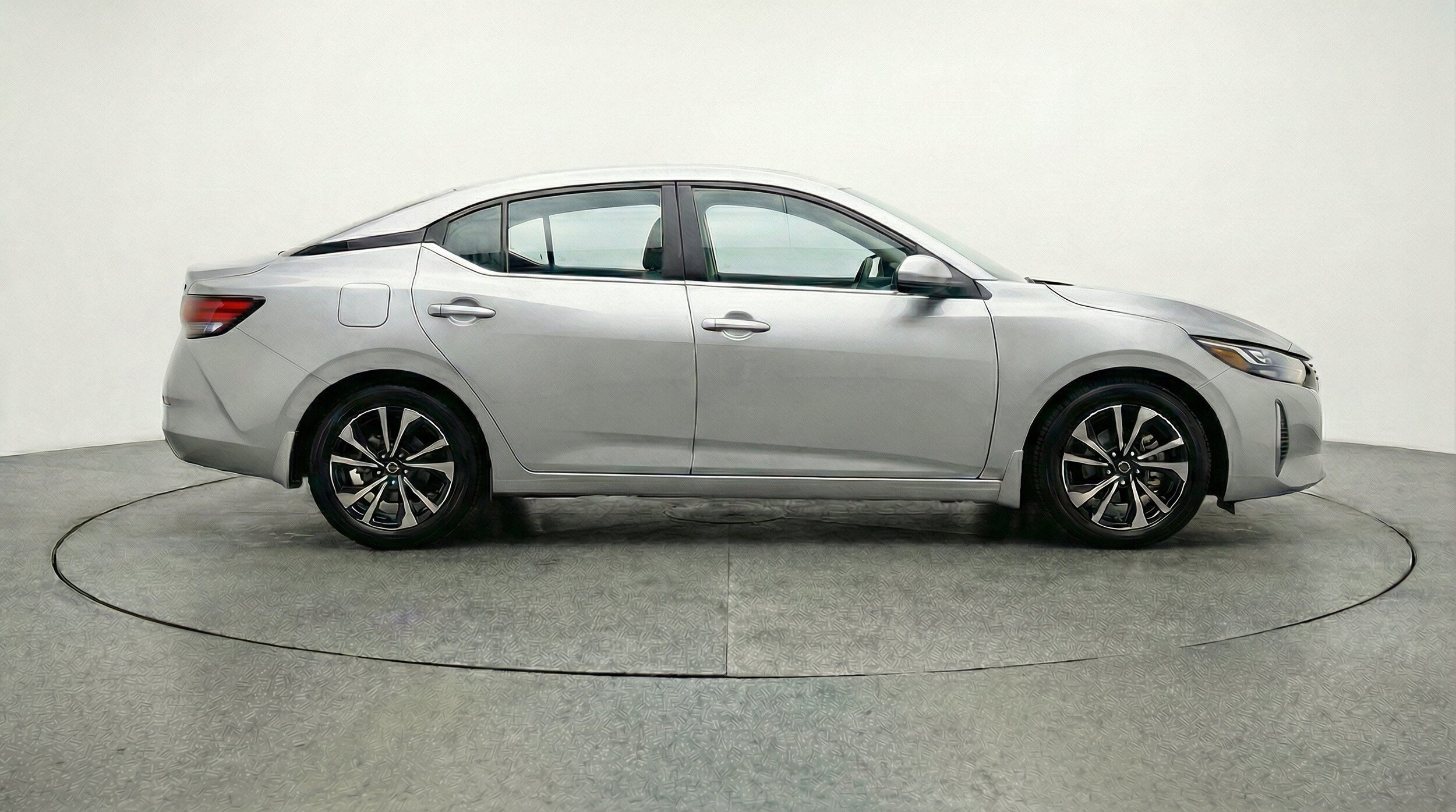 Thumbnail: 2025 Nissan Sentra - 10