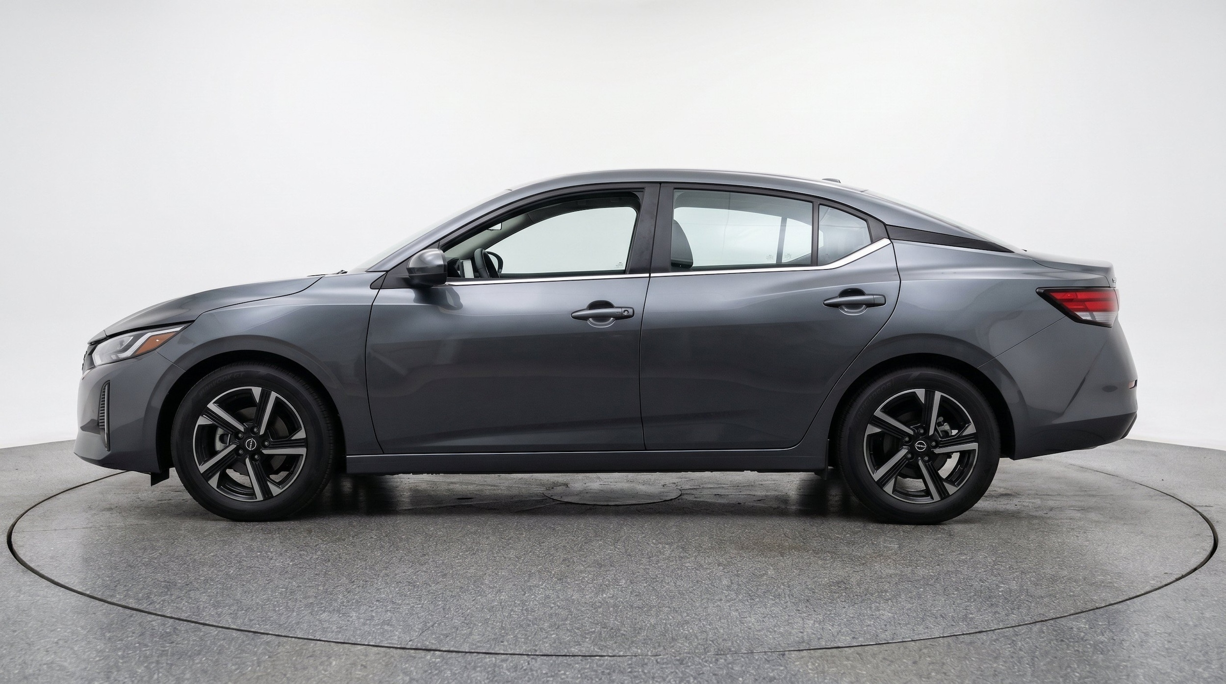 Thumbnail: 2025 Nissan Sentra - 5