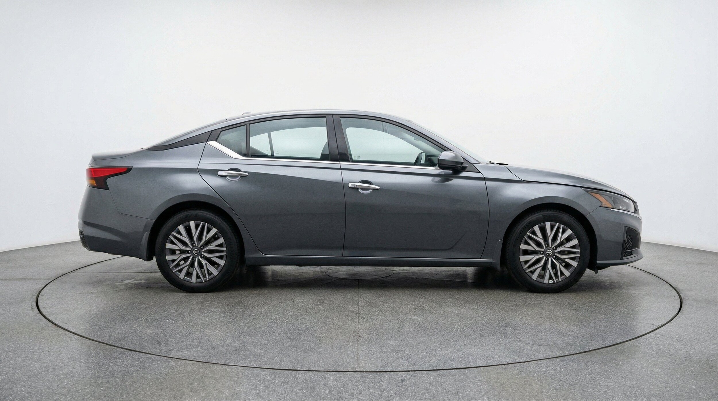 Thumbnail: 2025 Nissan Altima - 10