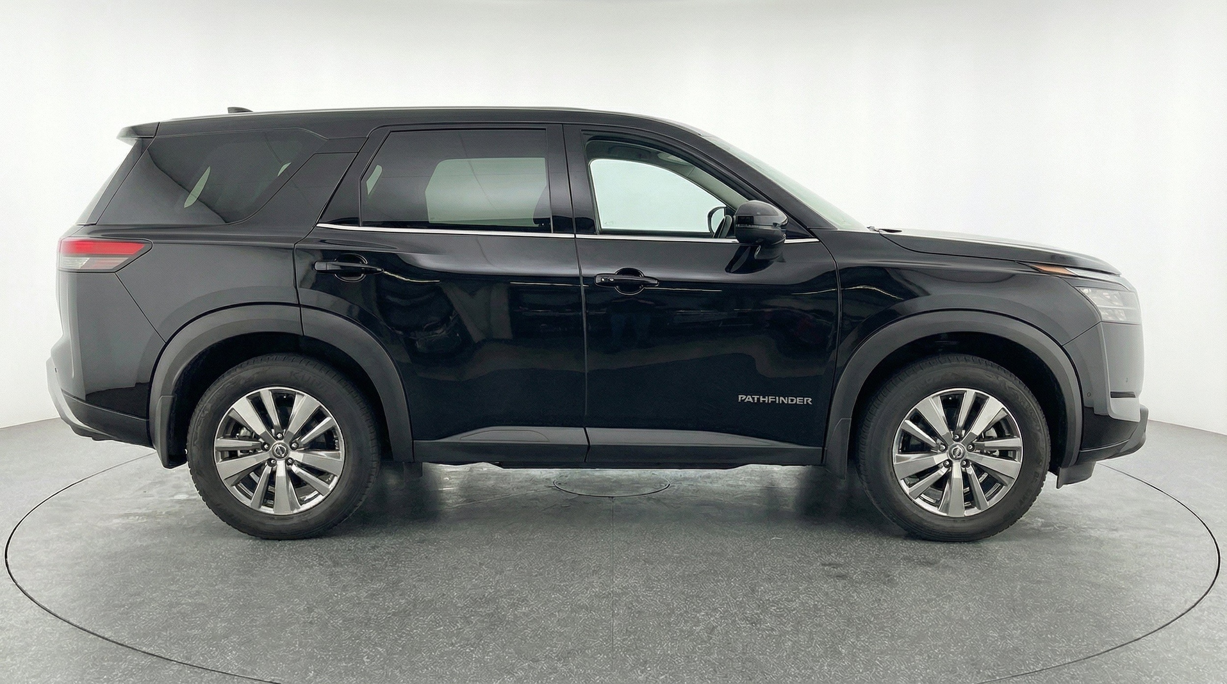 Thumbnail: 2025 Nissan Pathfinder - 10
