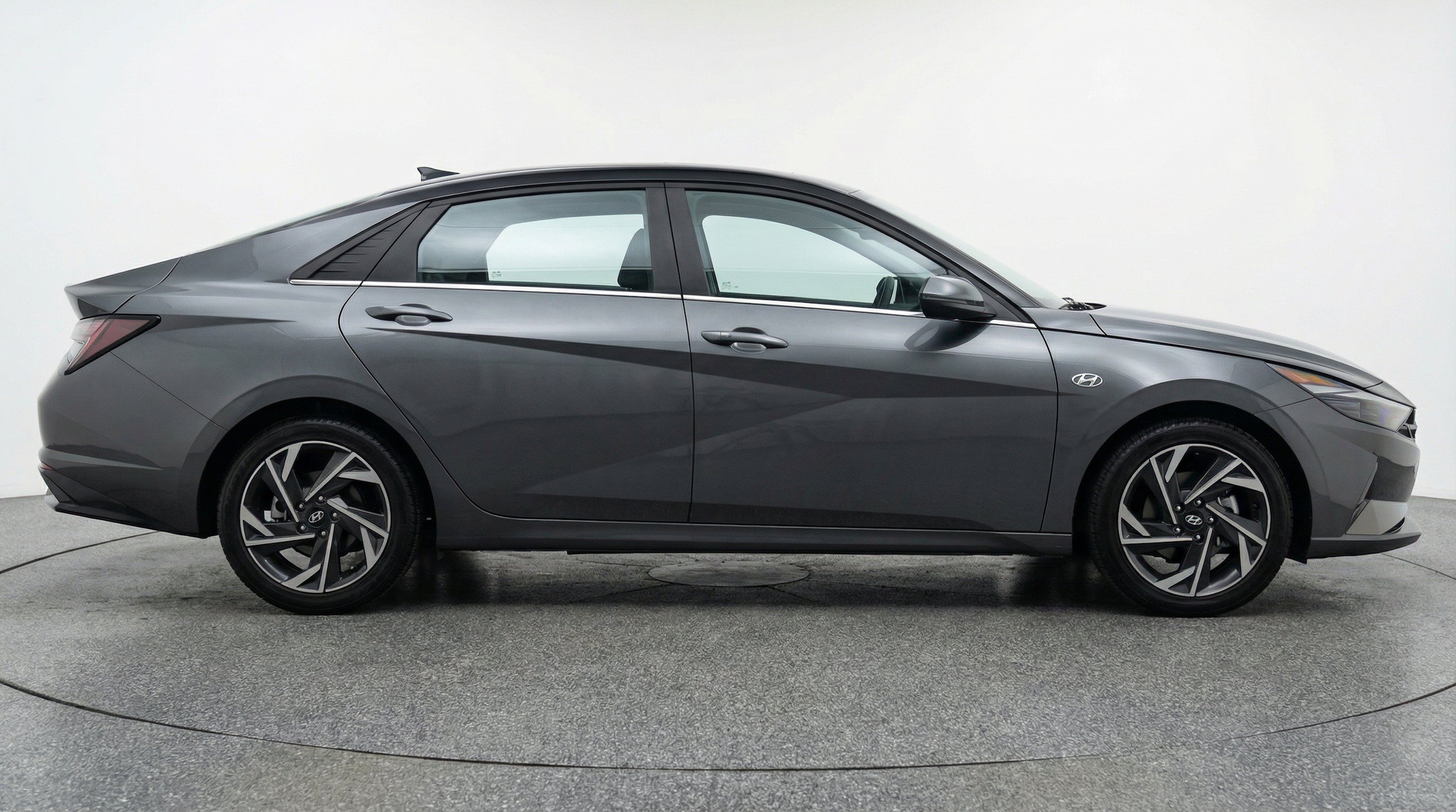 Thumbnail: 2025 Hyundai Elantra - 10