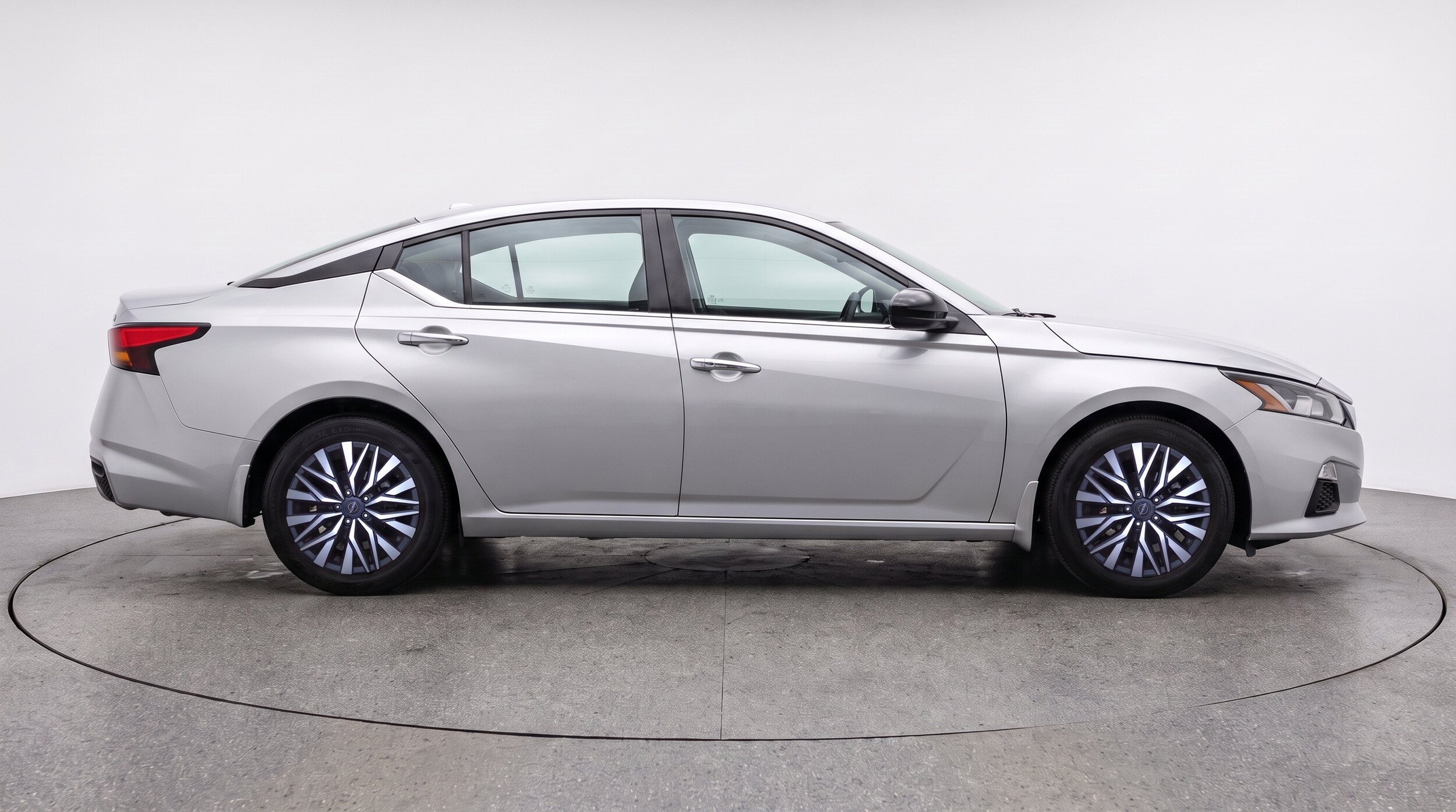Thumbnail: 2025 Nissan Altima - 10