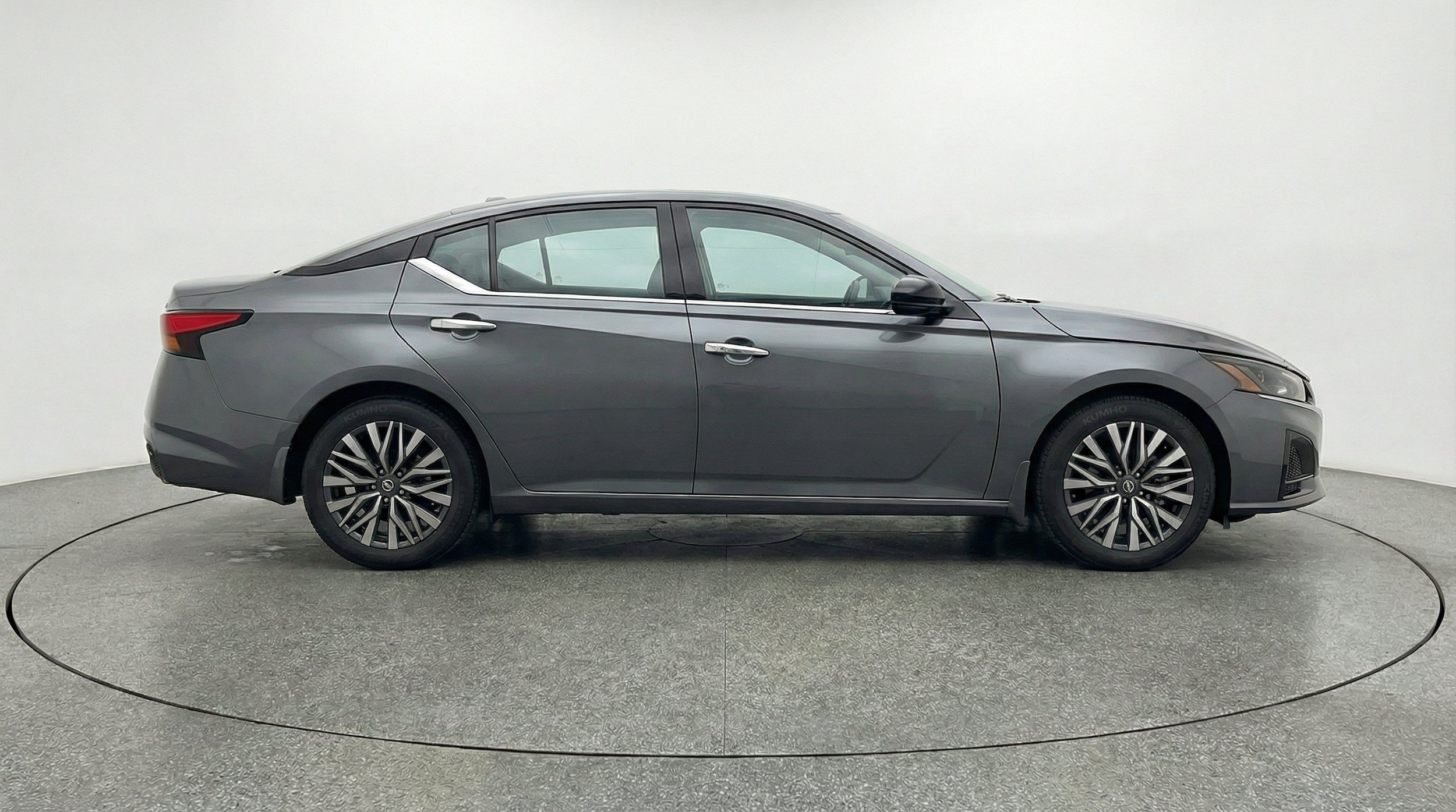 Thumbnail: 2025 Nissan Altima - 10