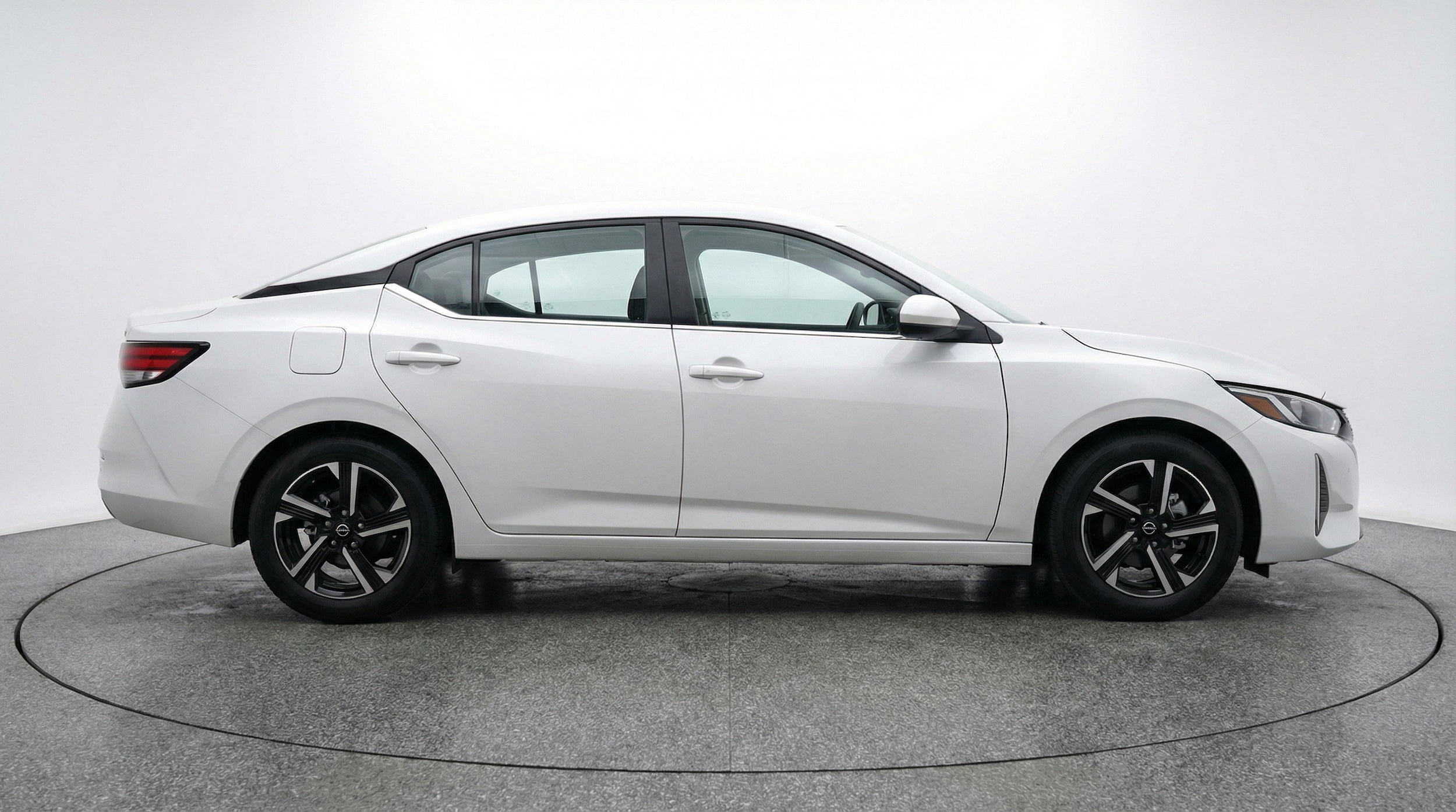 Thumbnail: 2025 Nissan Sentra - 11