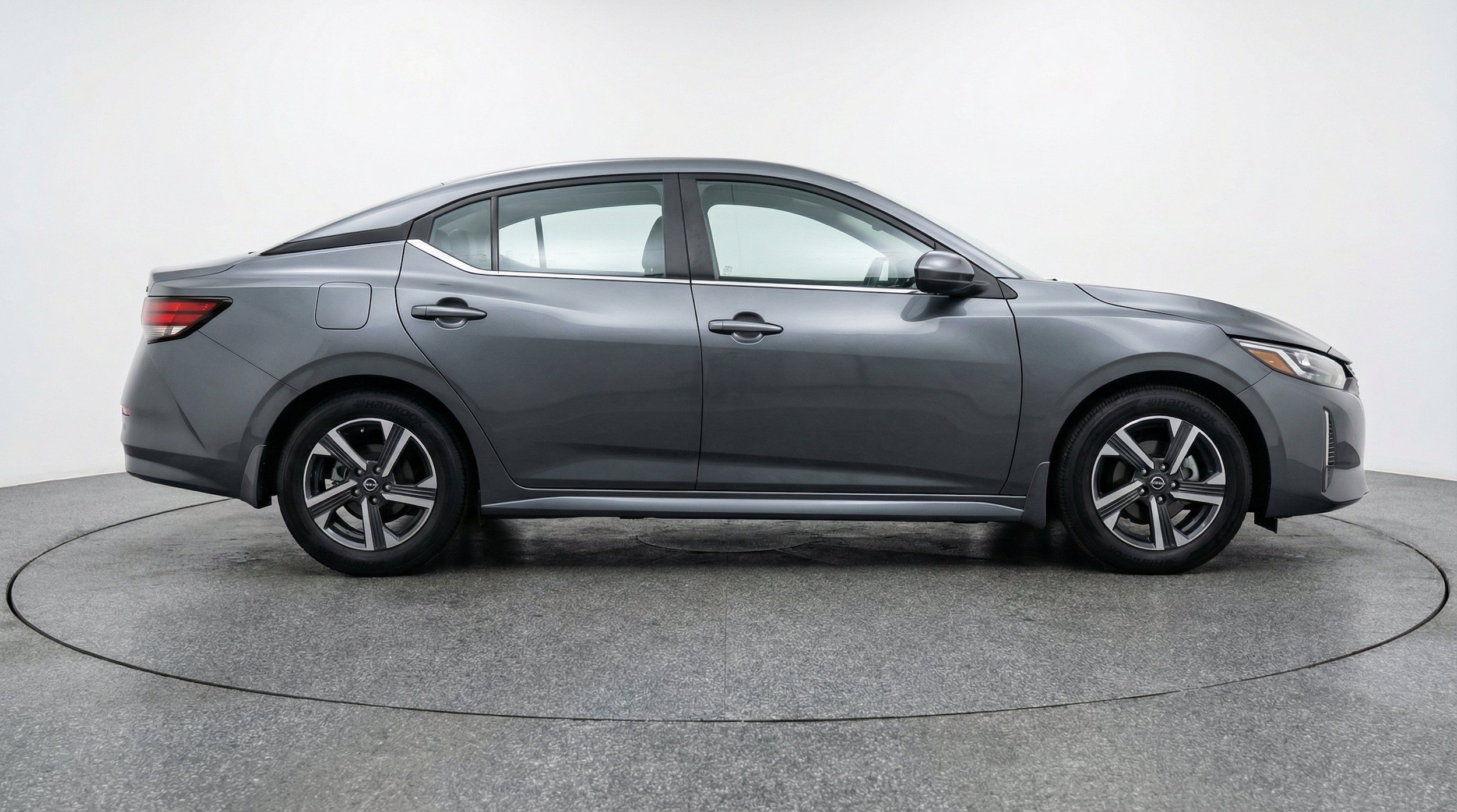 Thumbnail: 2025 Nissan Sentra - 10