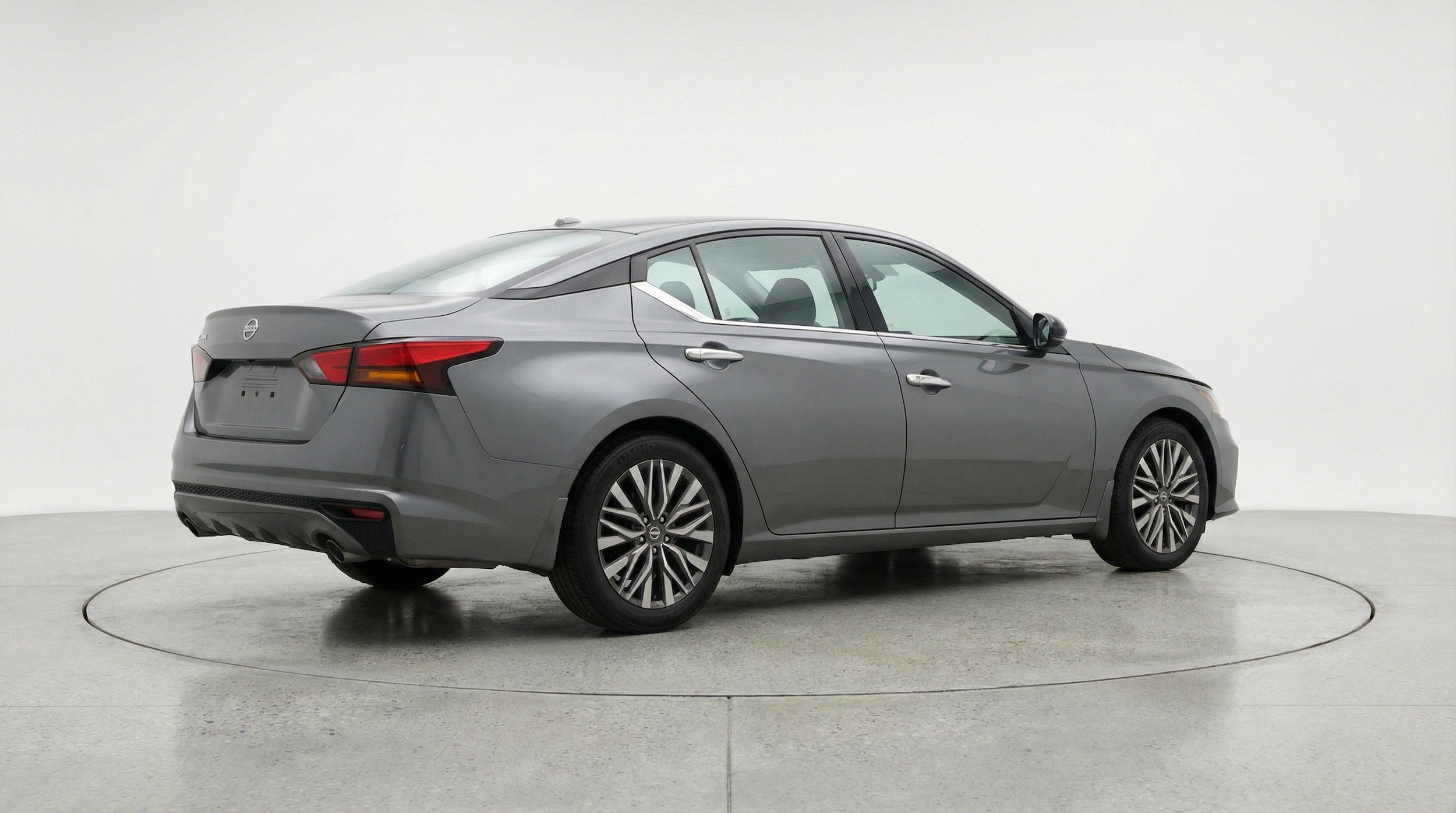 Thumbnail: 2025 Nissan Altima - 9