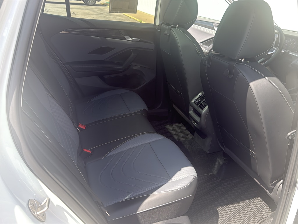 2026 Volkswagen Tiguan SE - Photo 20