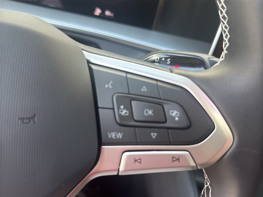 2026 Volkswagen Tiguan SE - Photo 14