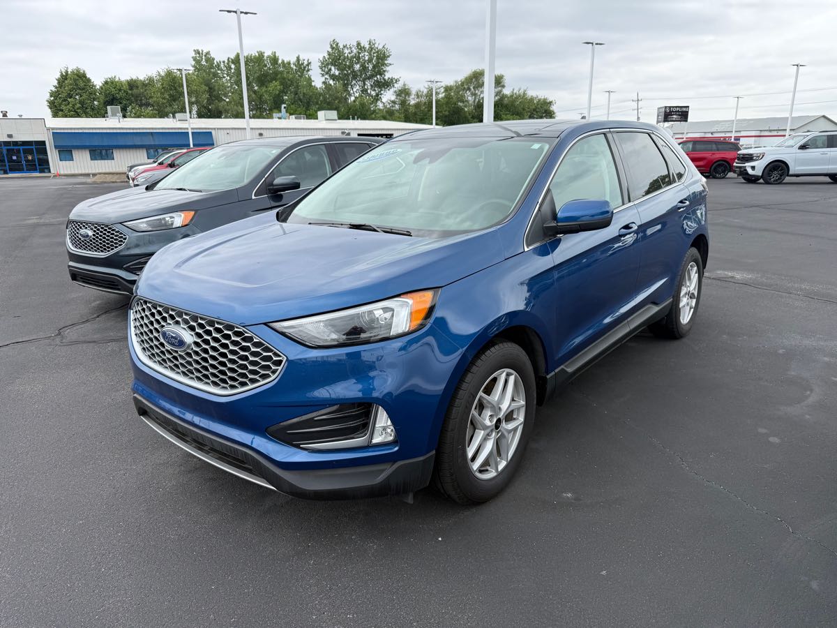 2023 Ford Edge