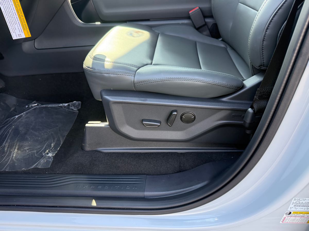 2026 Ford Expedition MAX Active - Photo 27