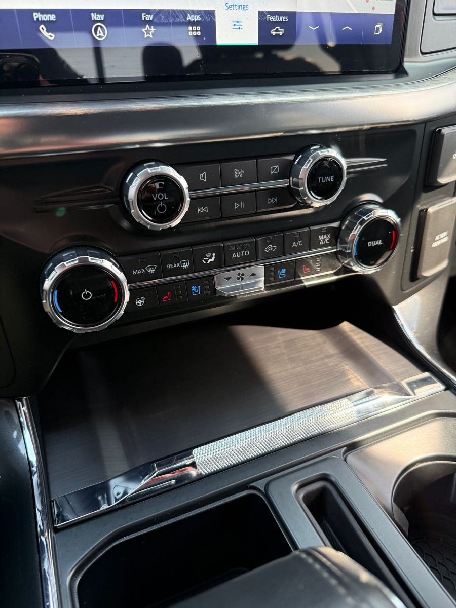 2022 Ford F-150 Lariat - Photo 22