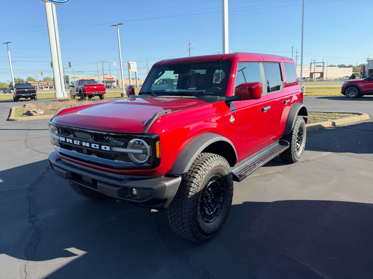 2026 Ford Bronco Outer Banks&reg; SUV