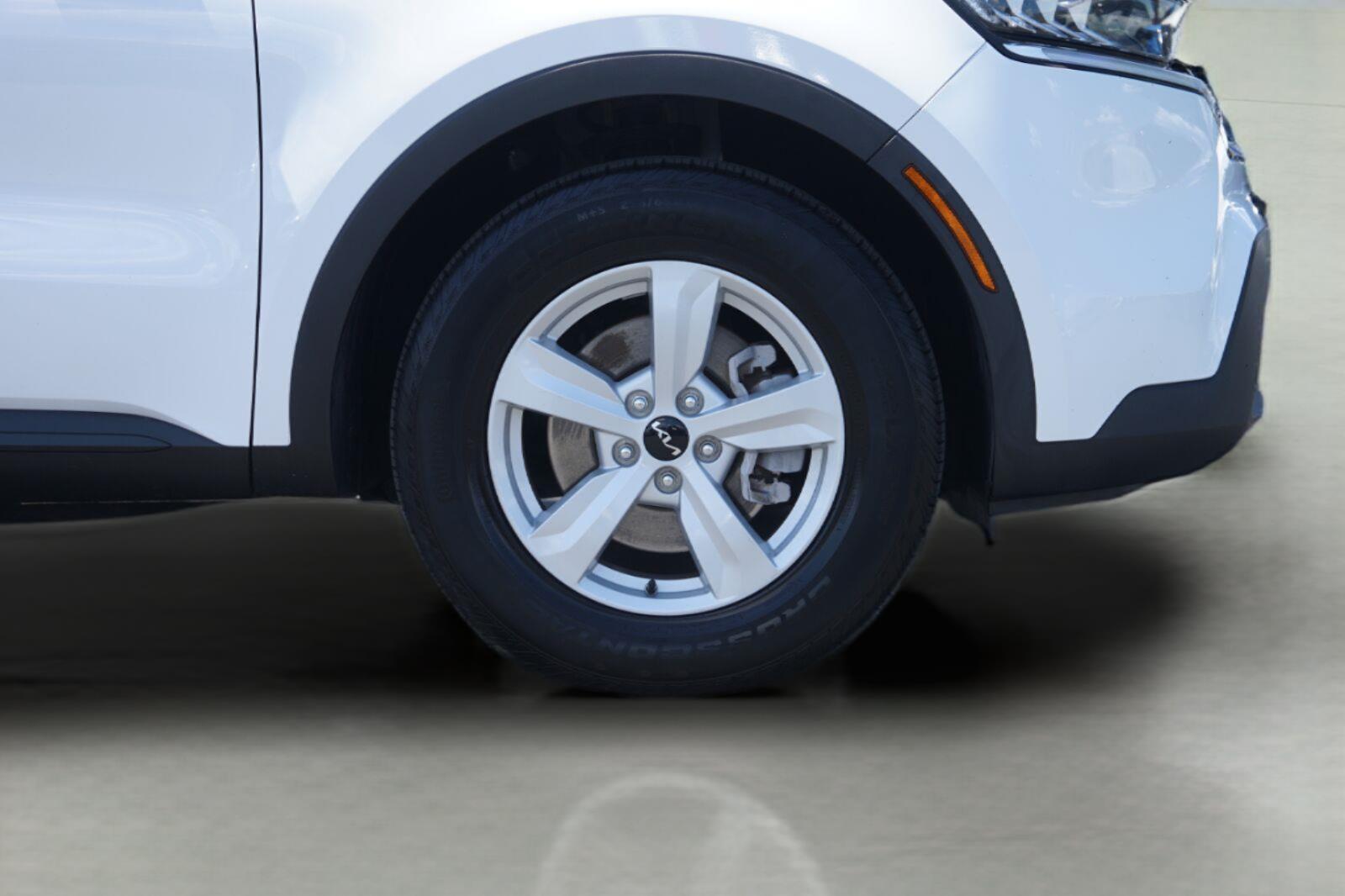 Used 2023 Kia Sorento LX SUV