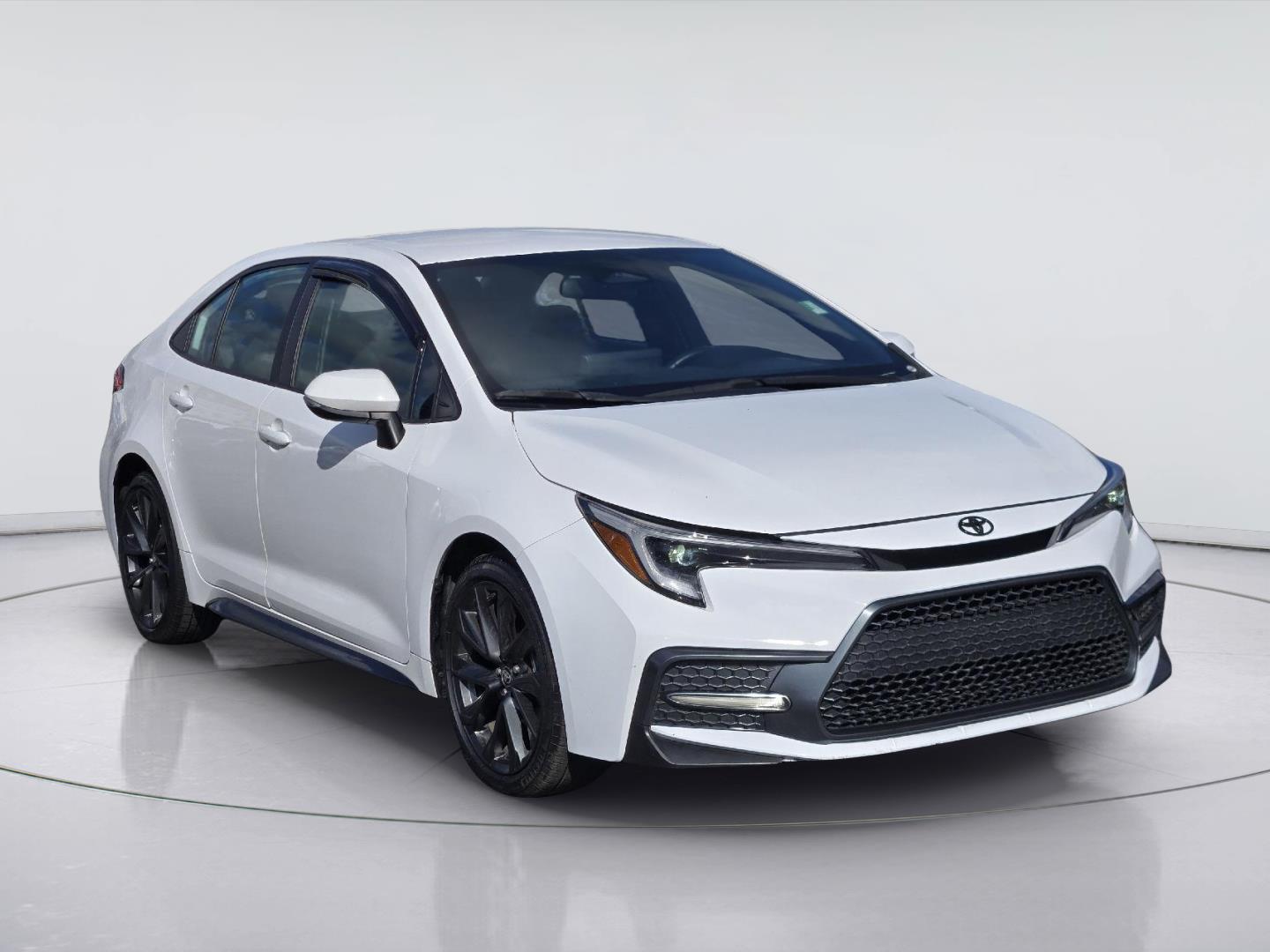 Used 2024 Toyota Corolla SE Sedan