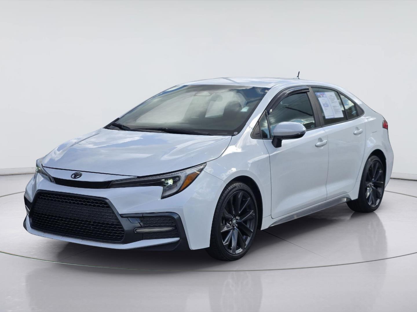 Used 2024 Toyota Corolla SE Sedan