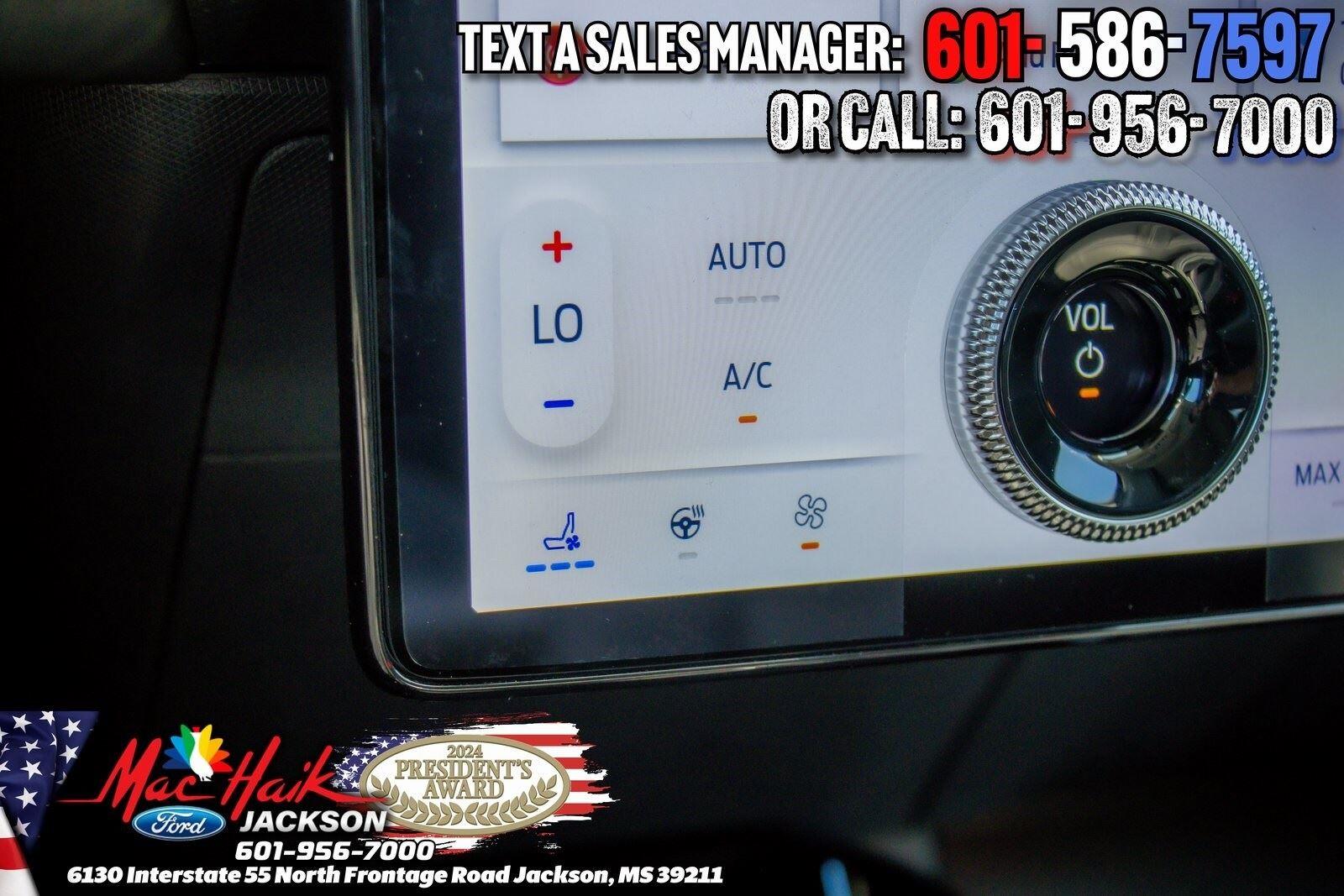 2025 Ford Mustang Mach-E Premium - Photo 16