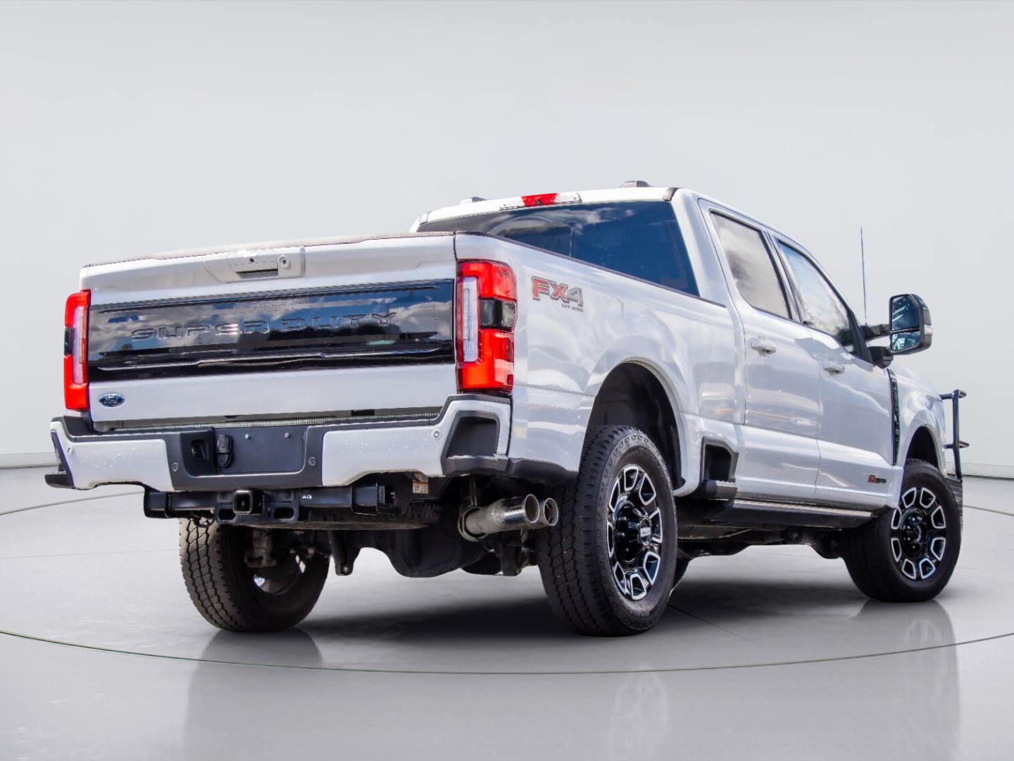 Used 2025 Ford Super Duty F-250 Platinum Truck
