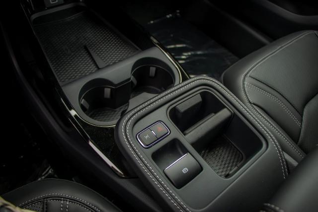 2025 Ford Mustang Mach-E Premium - Photo 38