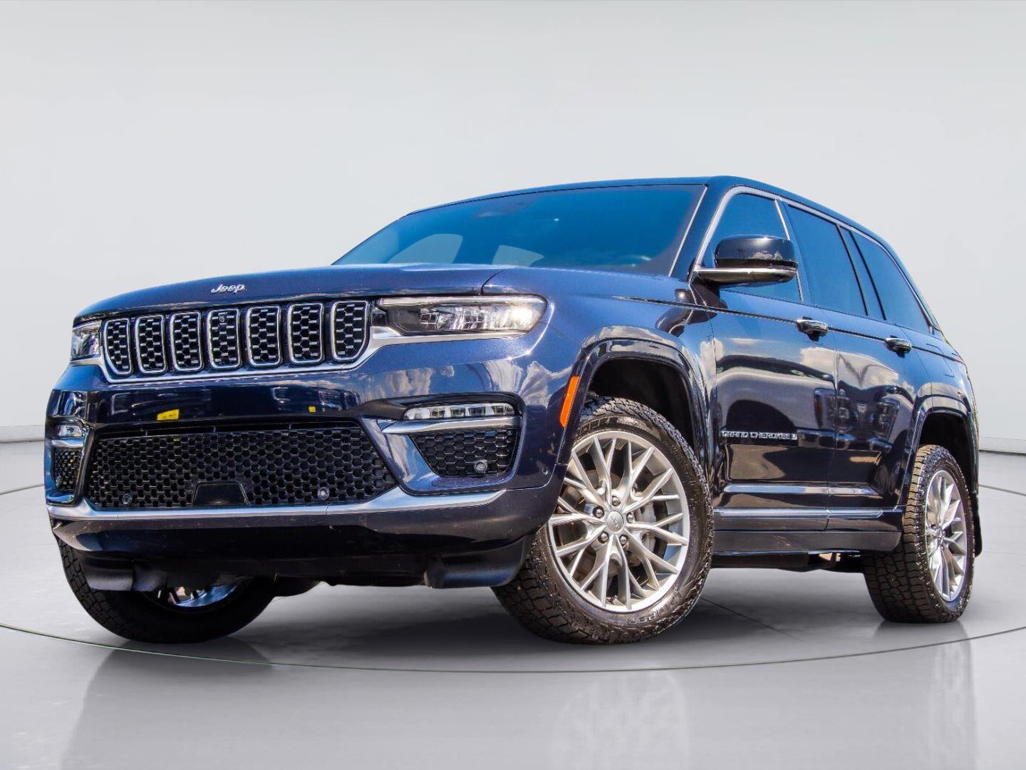 2023 Jeep Grand Cherokee Summit SUV