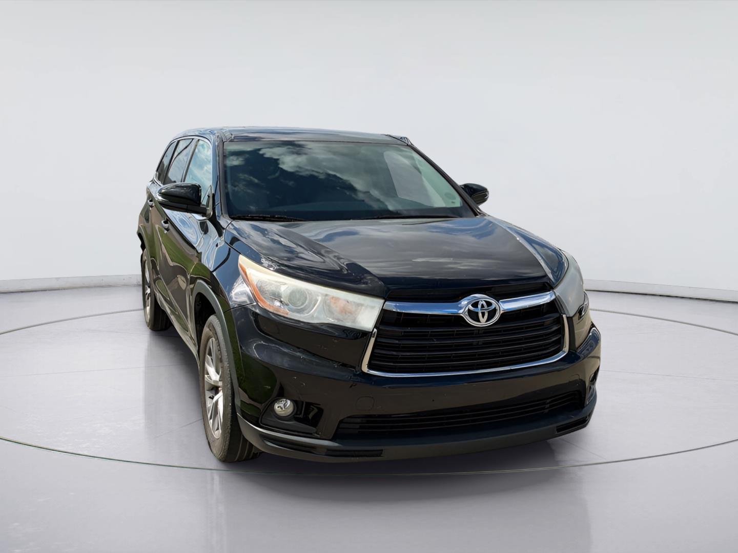 Used 2016 Toyota Highlander LE Plus SUV
