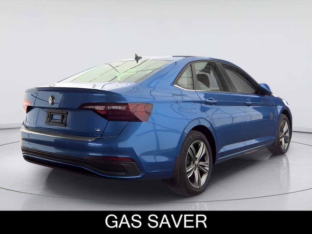 Used 2024 Volkswagen Jetta SE Sedan