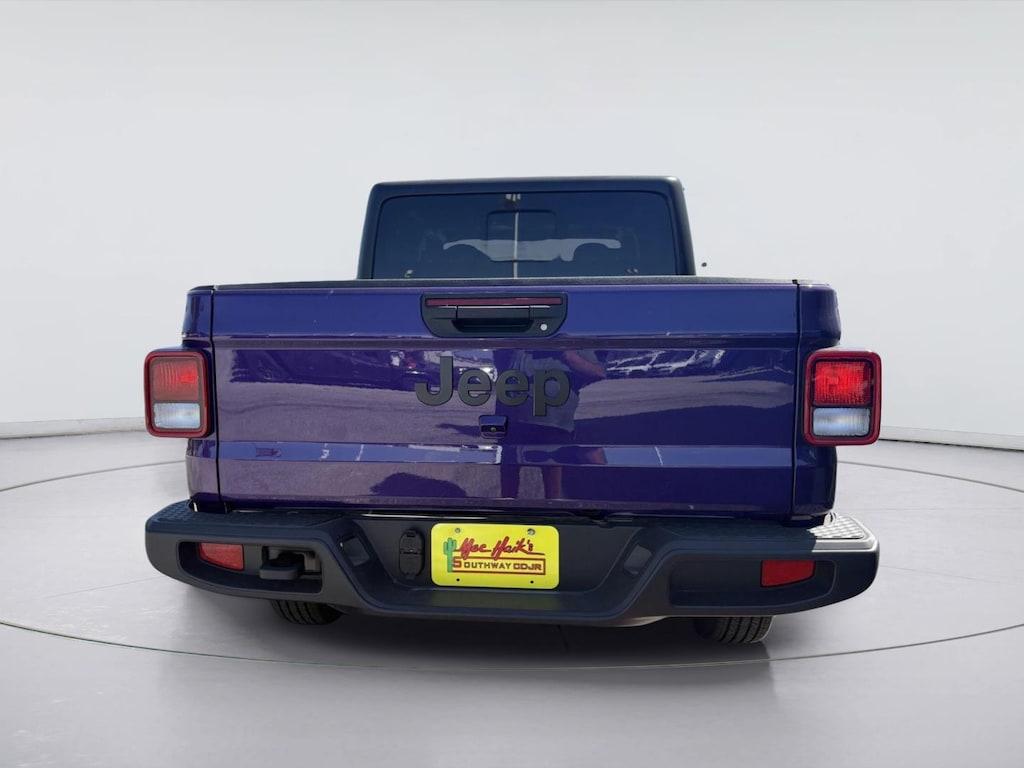 New 2026 Jeep Gladiator SPORT S 4X4 Pickup