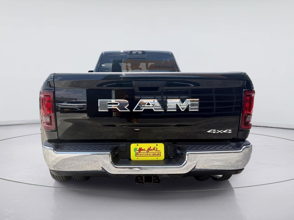 New 2026 Ram 3500 TRADESMAN CREW CAB 4X4 8' BOX Pickup